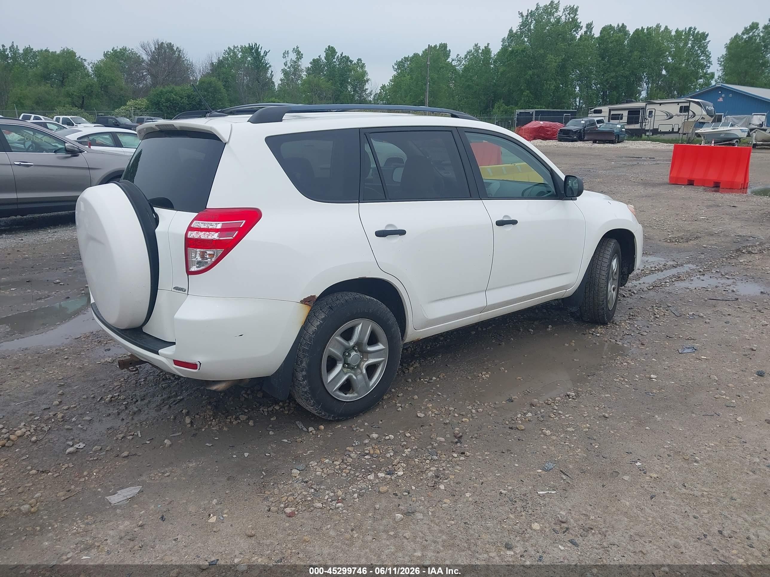 2010 Toyota Rav4   White vin: 2T3BF4DVXAW031869