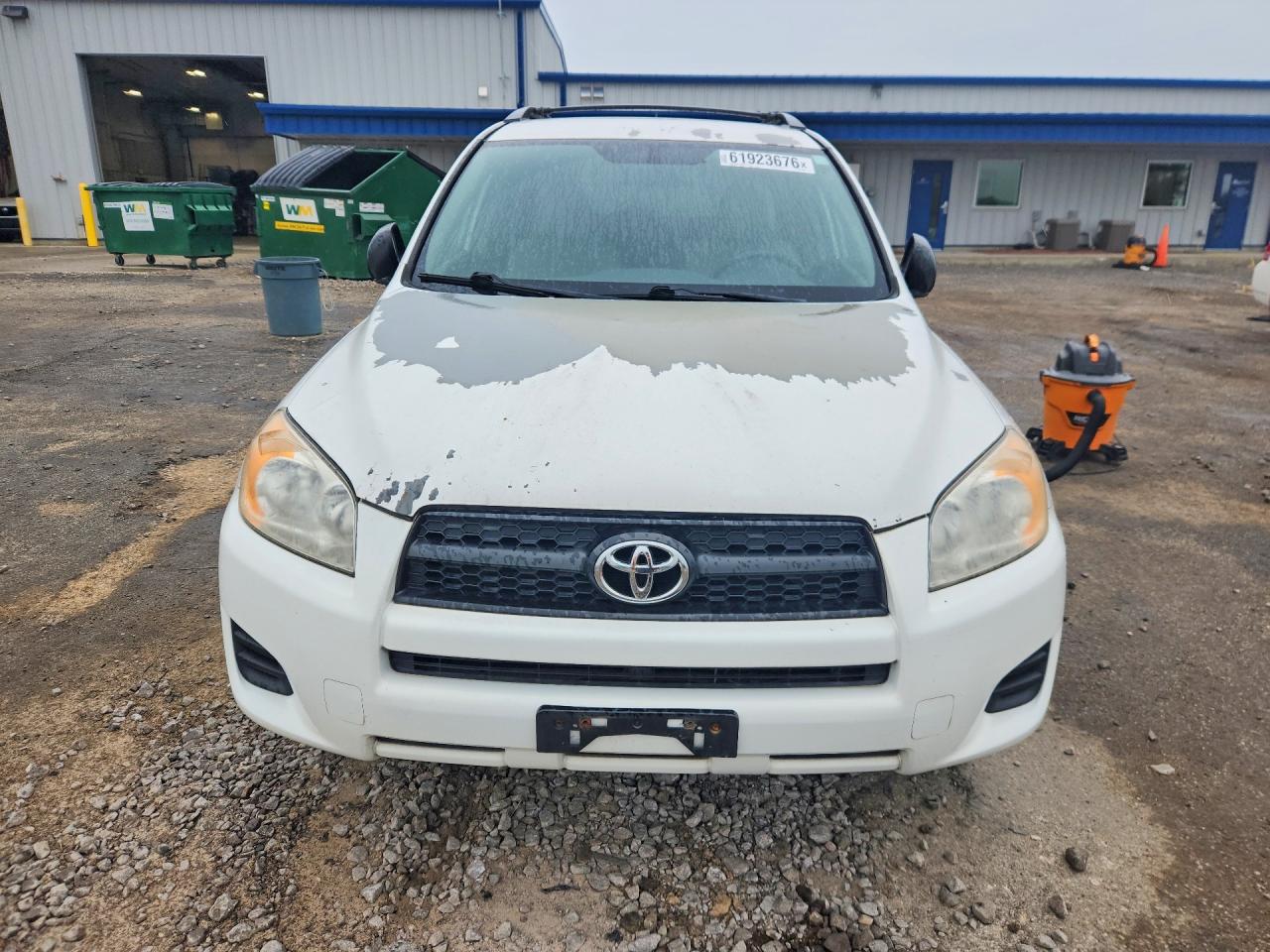 2010 Toyota Rav4 Base White vin: 2T3BF4DVXAW039700