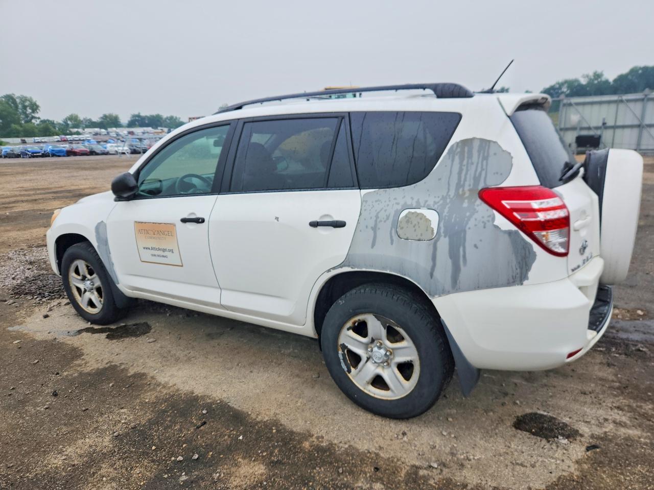 2010 Toyota Rav4 Base White vin: 2T3BF4DVXAW039700