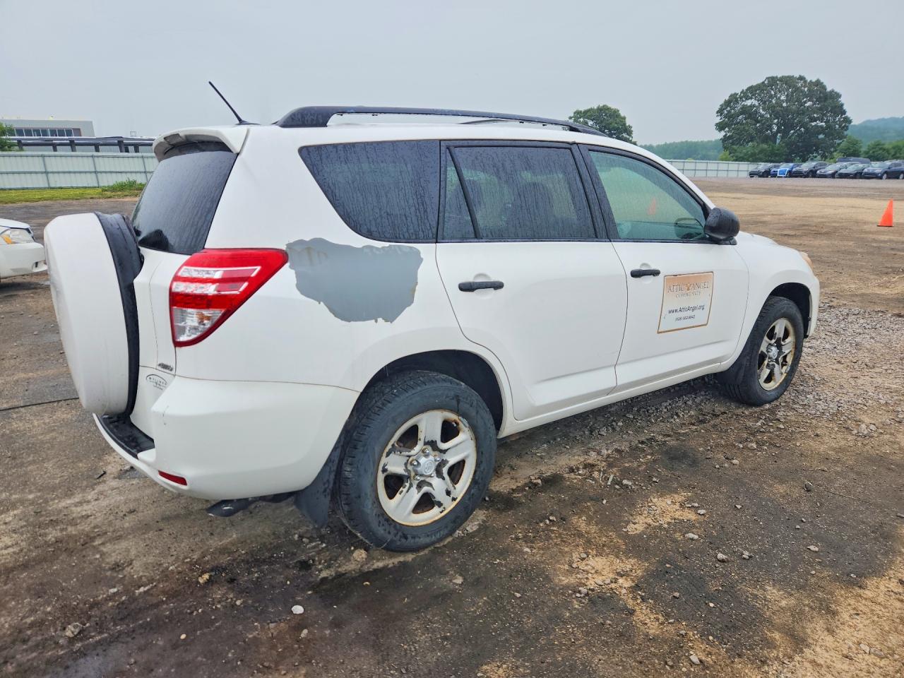 2010 Toyota Rav4 Base White vin: 2T3BF4DVXAW039700