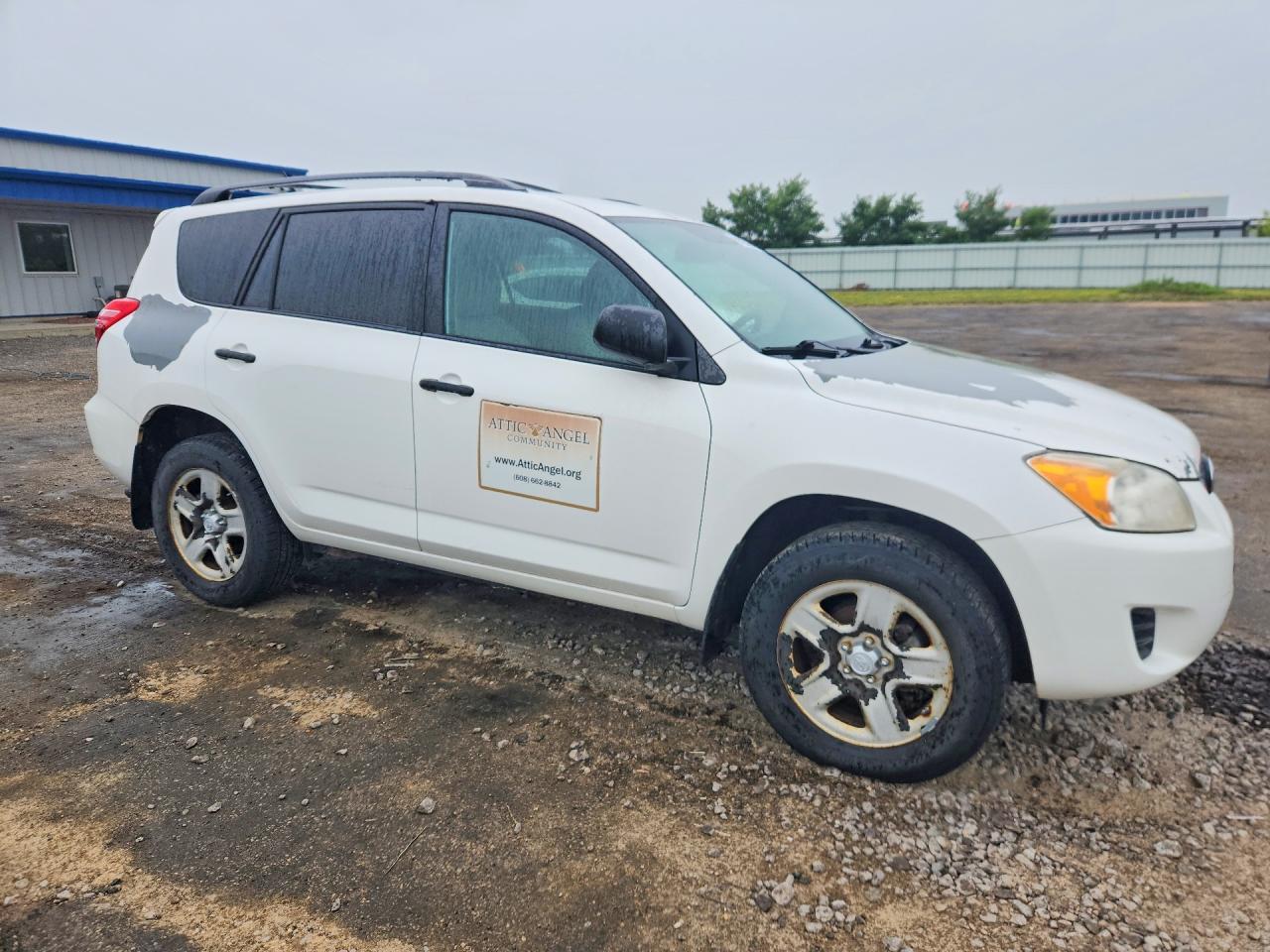 2010 Toyota Rav4 Base White vin: 2T3BF4DVXAW039700