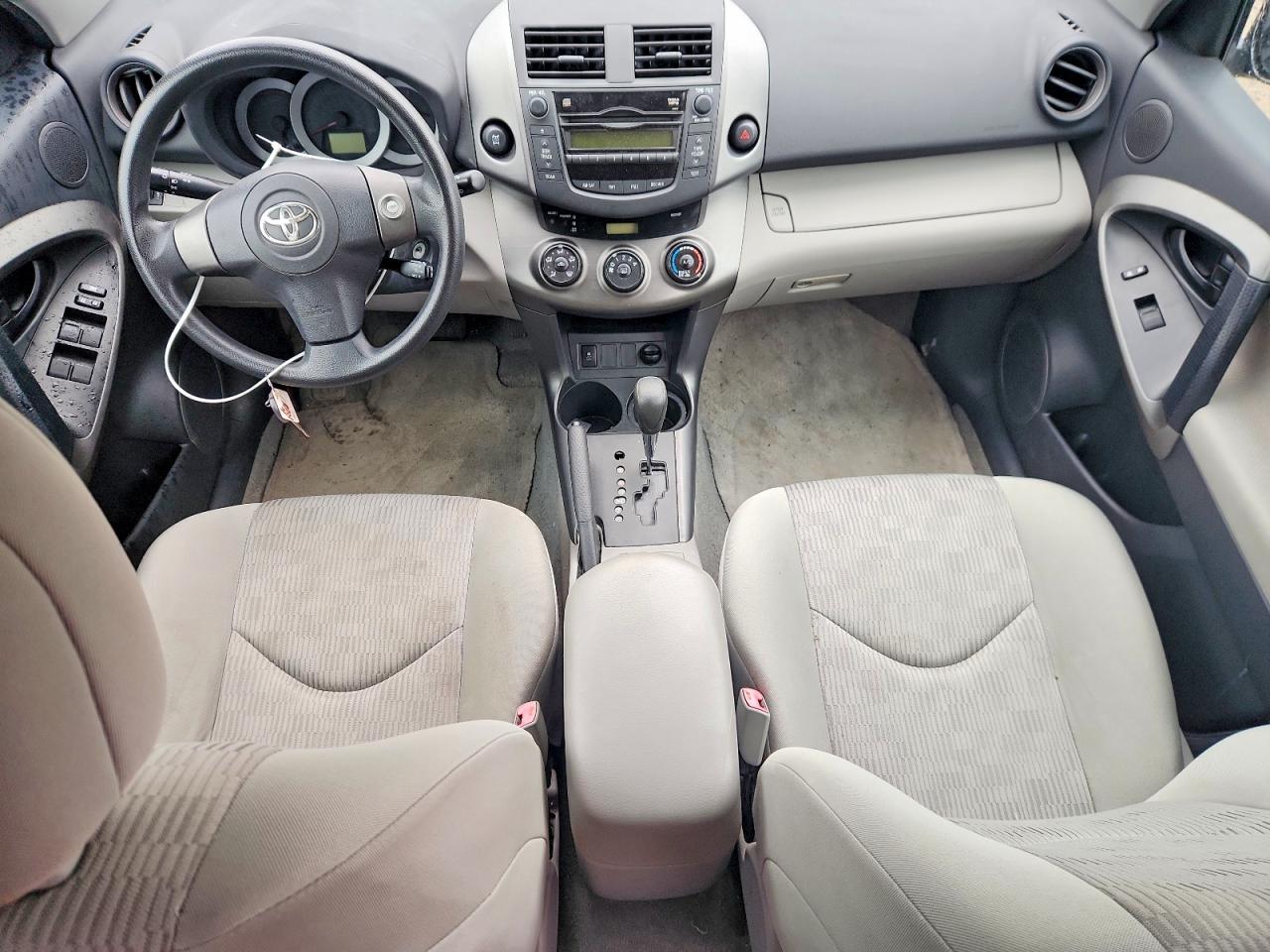 2010 Toyota Rav4 Base White vin: 2T3BF4DVXAW039700