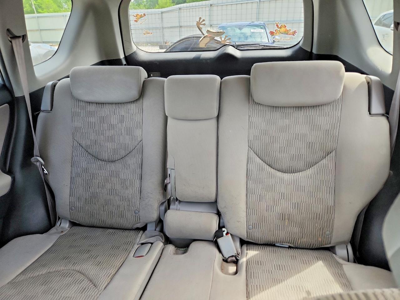2010 Toyota Rav4 Base Silver vin: 2T3BF4DVXAW058098