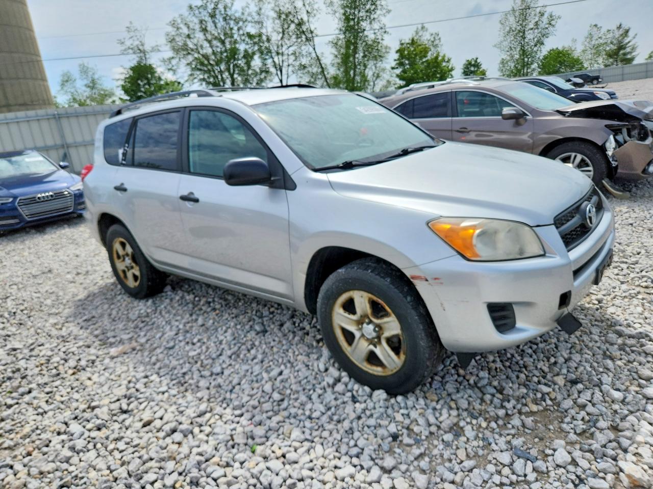 2010 Toyota Rav4 Base Silver vin: 2T3BF4DVXAW058098