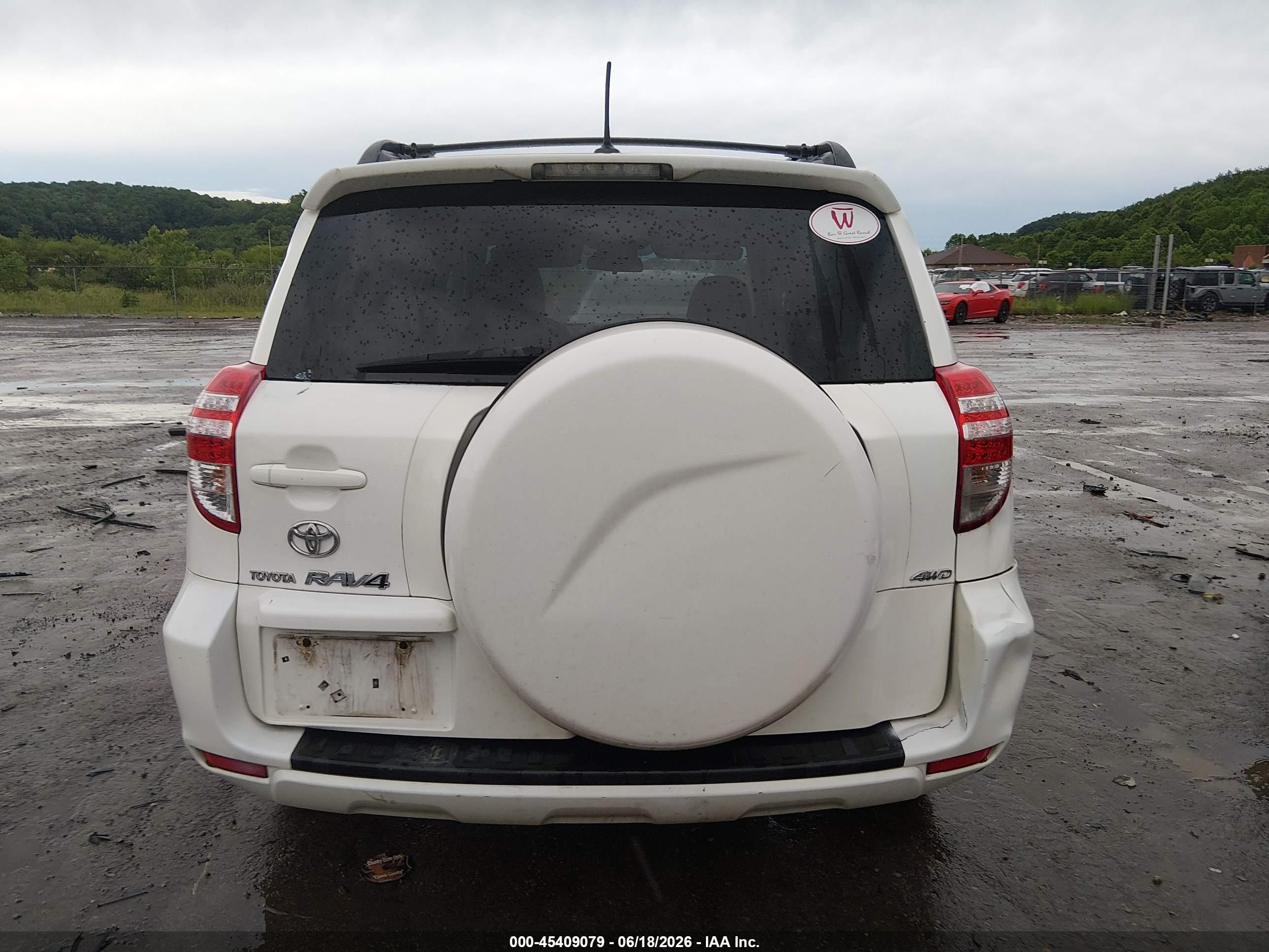 2010 Toyota Rav4   White vin: 2T3BF4DVXAW079808