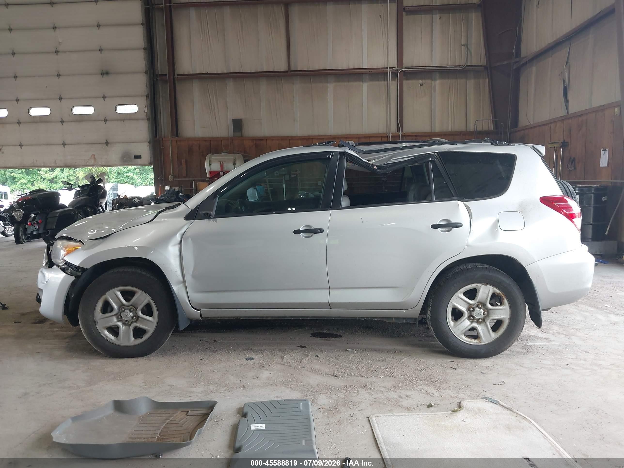 2011 Toyota Rav4   Silver vin: 2T3BF4DVXBW082659