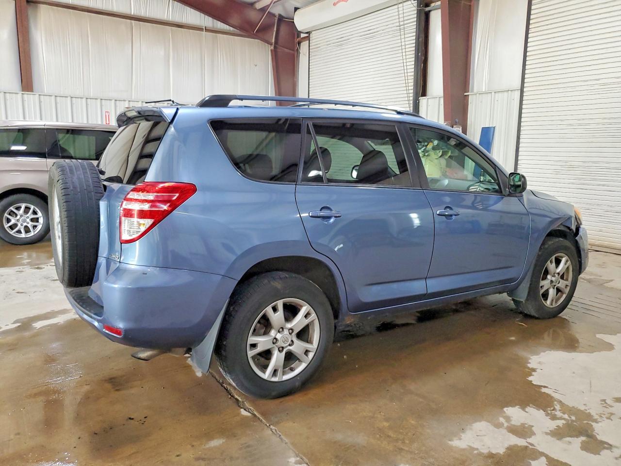 2011 Toyota Rav4 Base Синий vin: 2T3BF4DVXBW083004