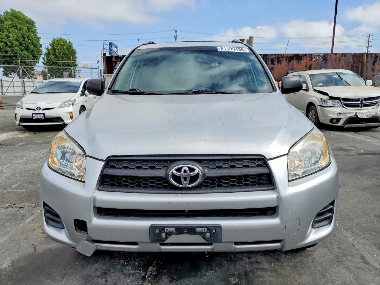 2011 Toyota Rav4 Base Silver vin: 2T3BF4DVXBW084380