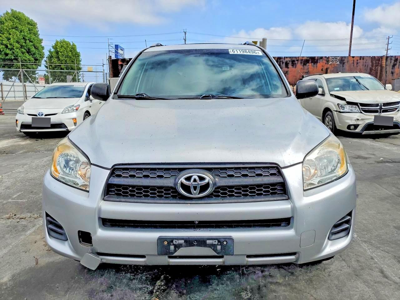 2011 Toyota Rav4 Base Silver vin: 2T3BF4DVXBW084380