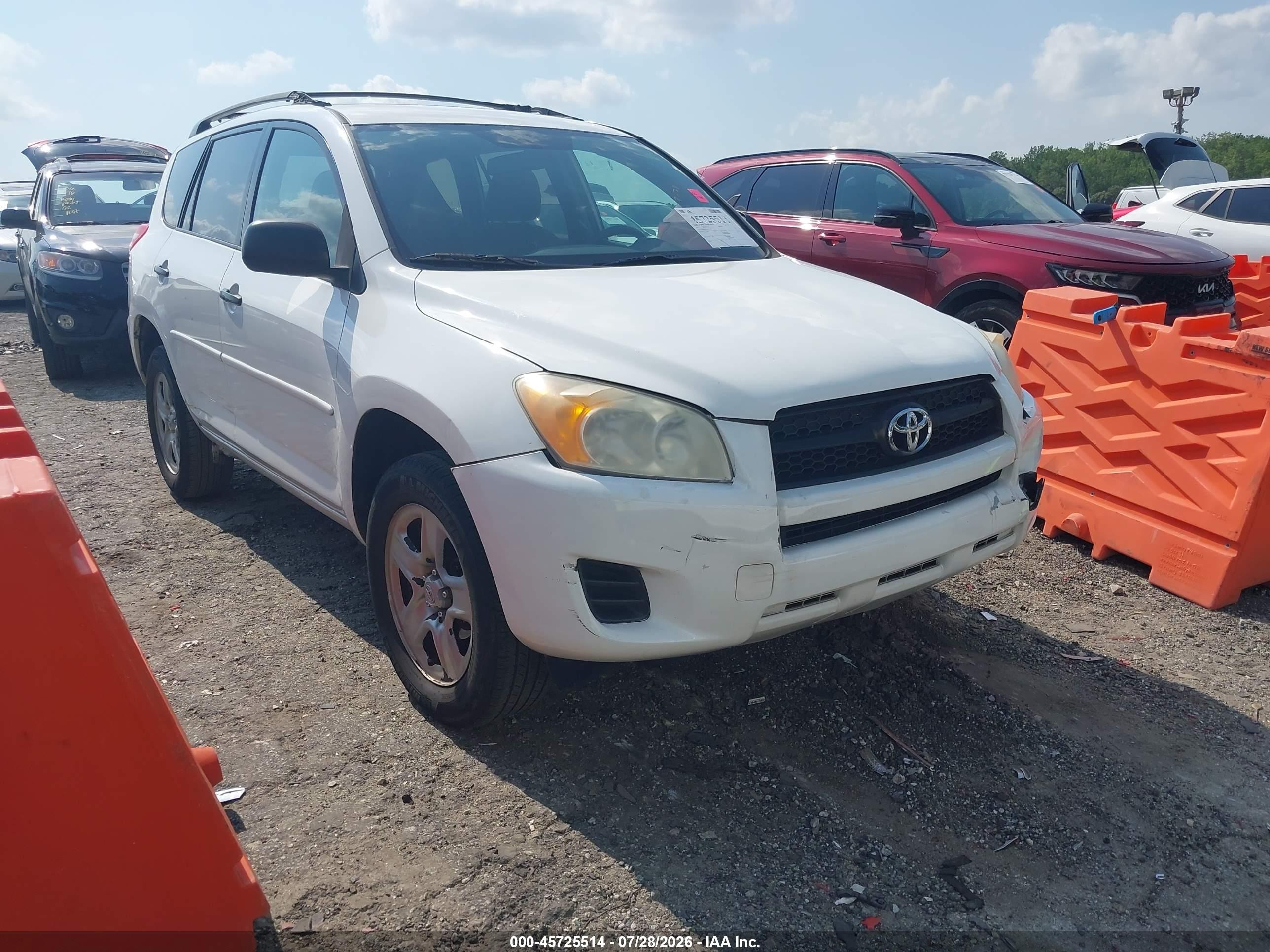 2011 Toyota Rav4   Белый vin: 2T3BF4DVXBW087473