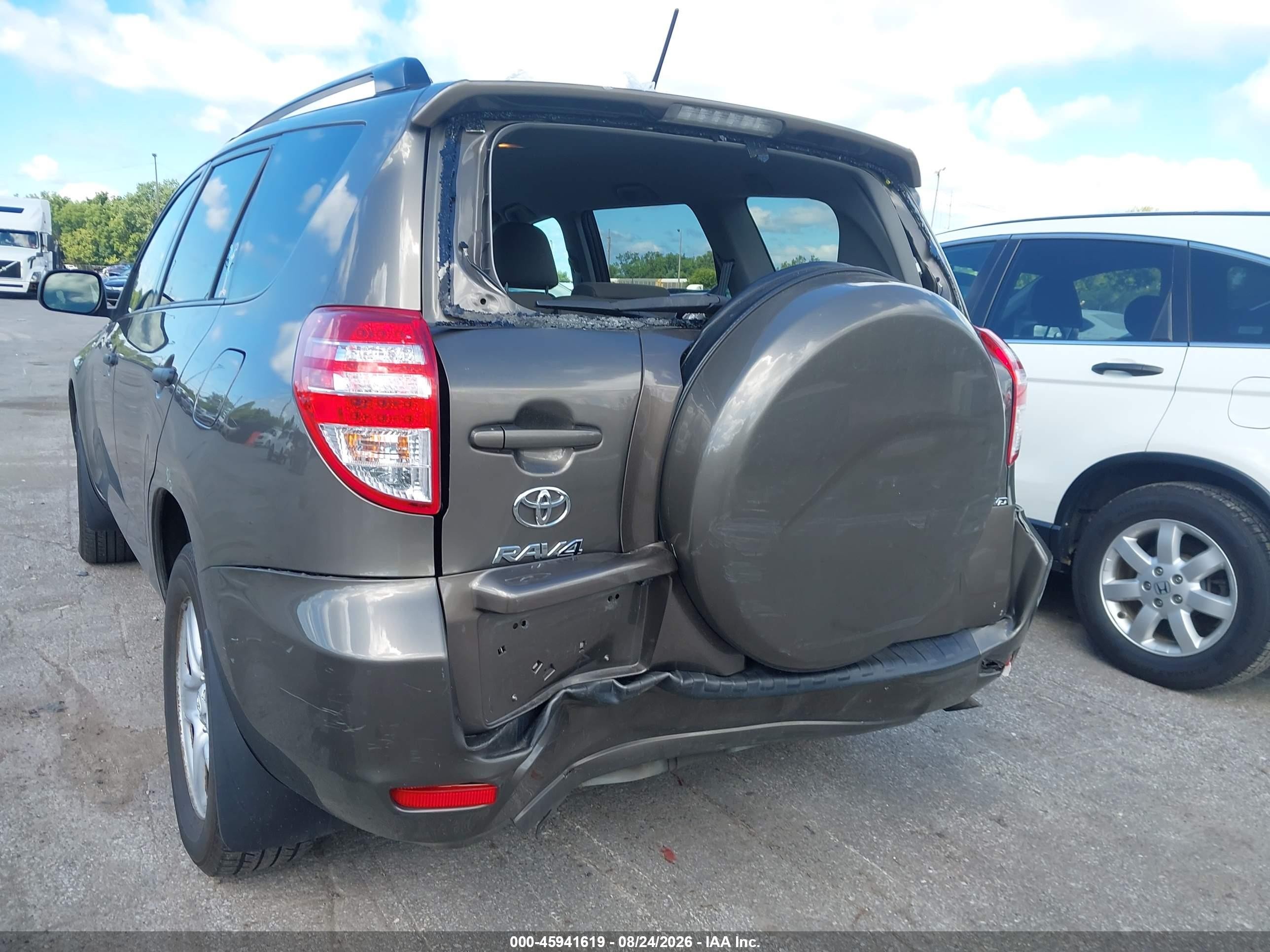 2011 Toyota Rav4   Gray vin: 2T3BF4DVXBW096495