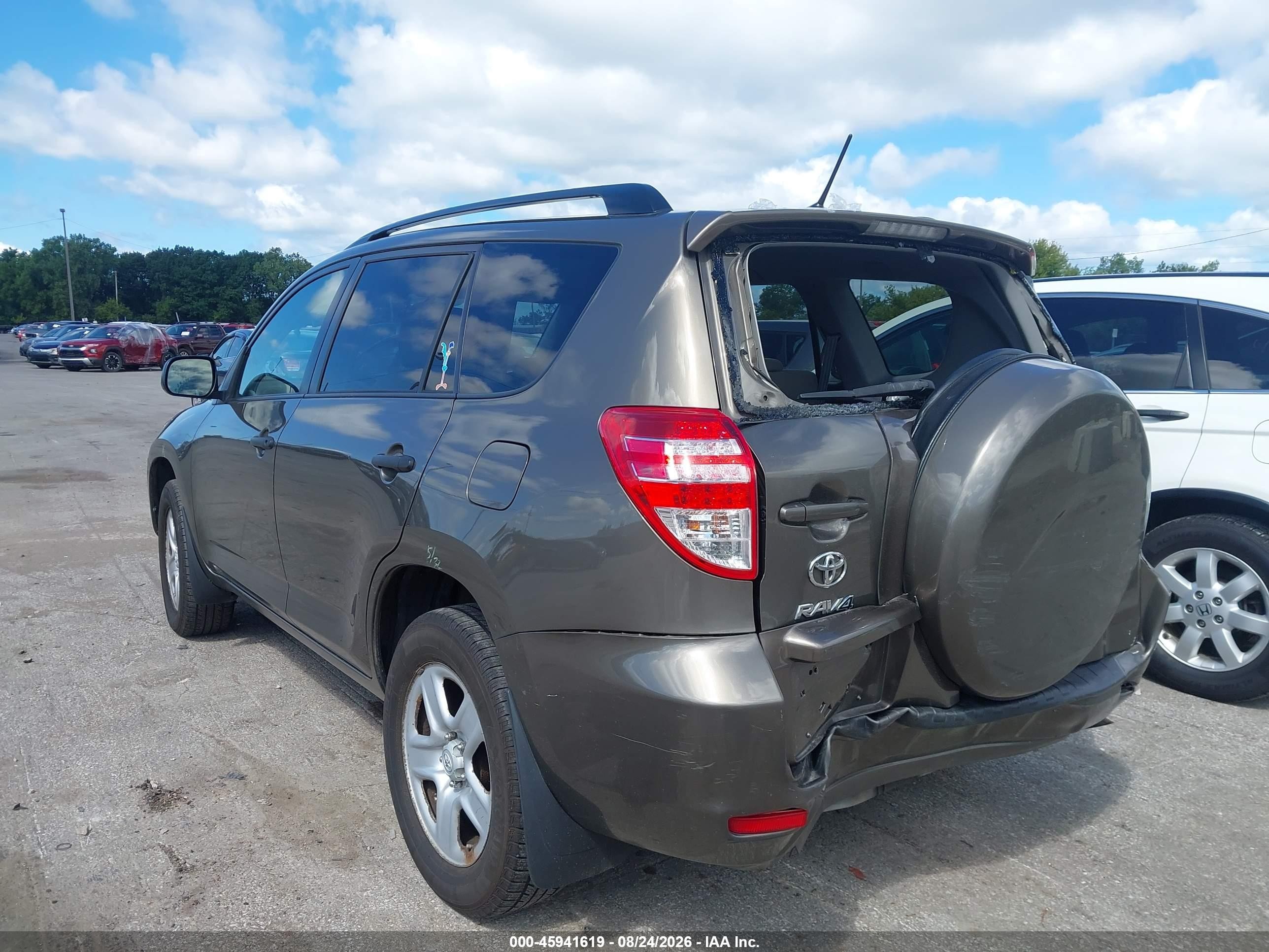 2011 Toyota Rav4   Gray vin: 2T3BF4DVXBW096495