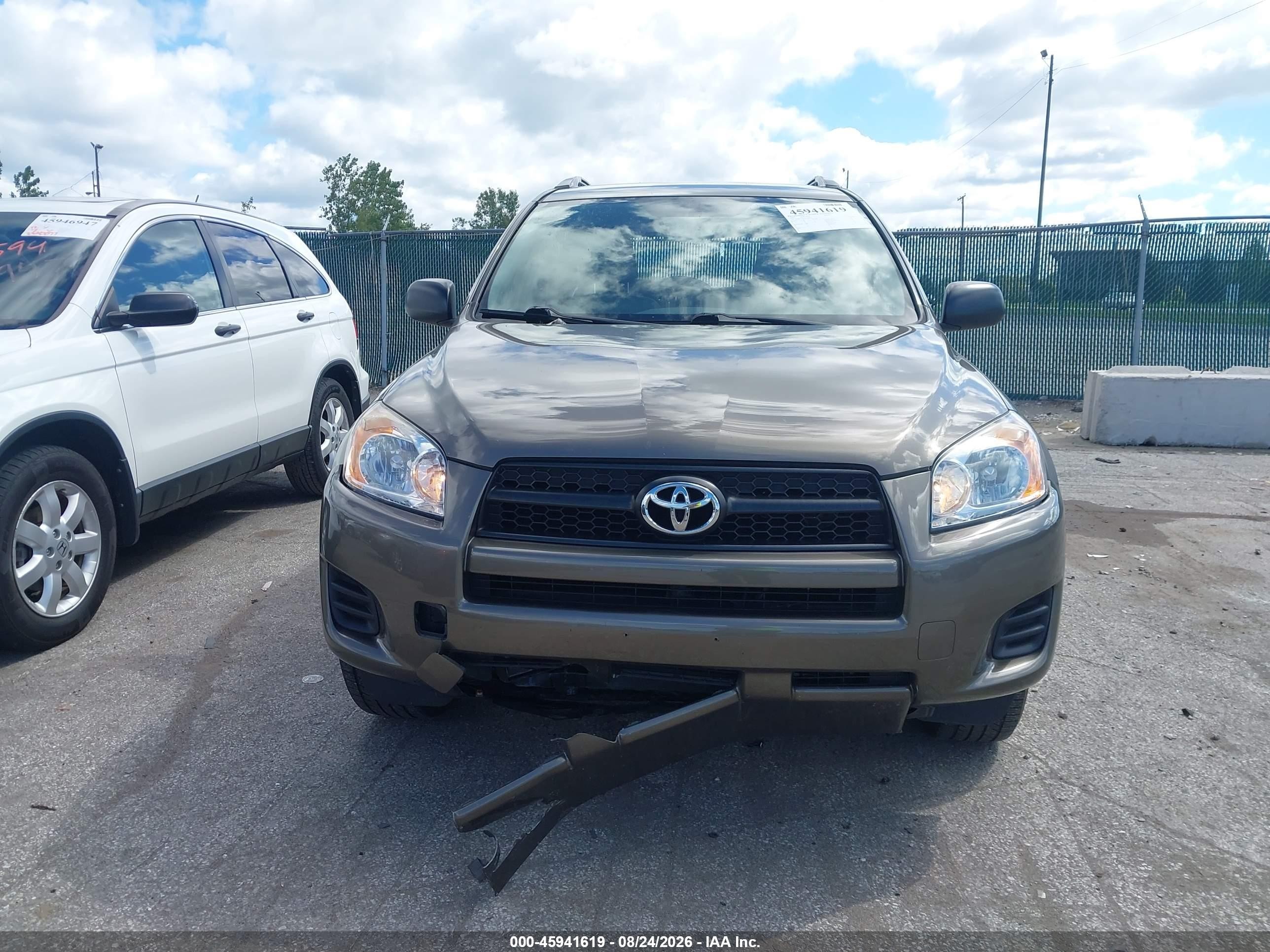 2011 Toyota Rav4   Gray vin: 2T3BF4DVXBW096495