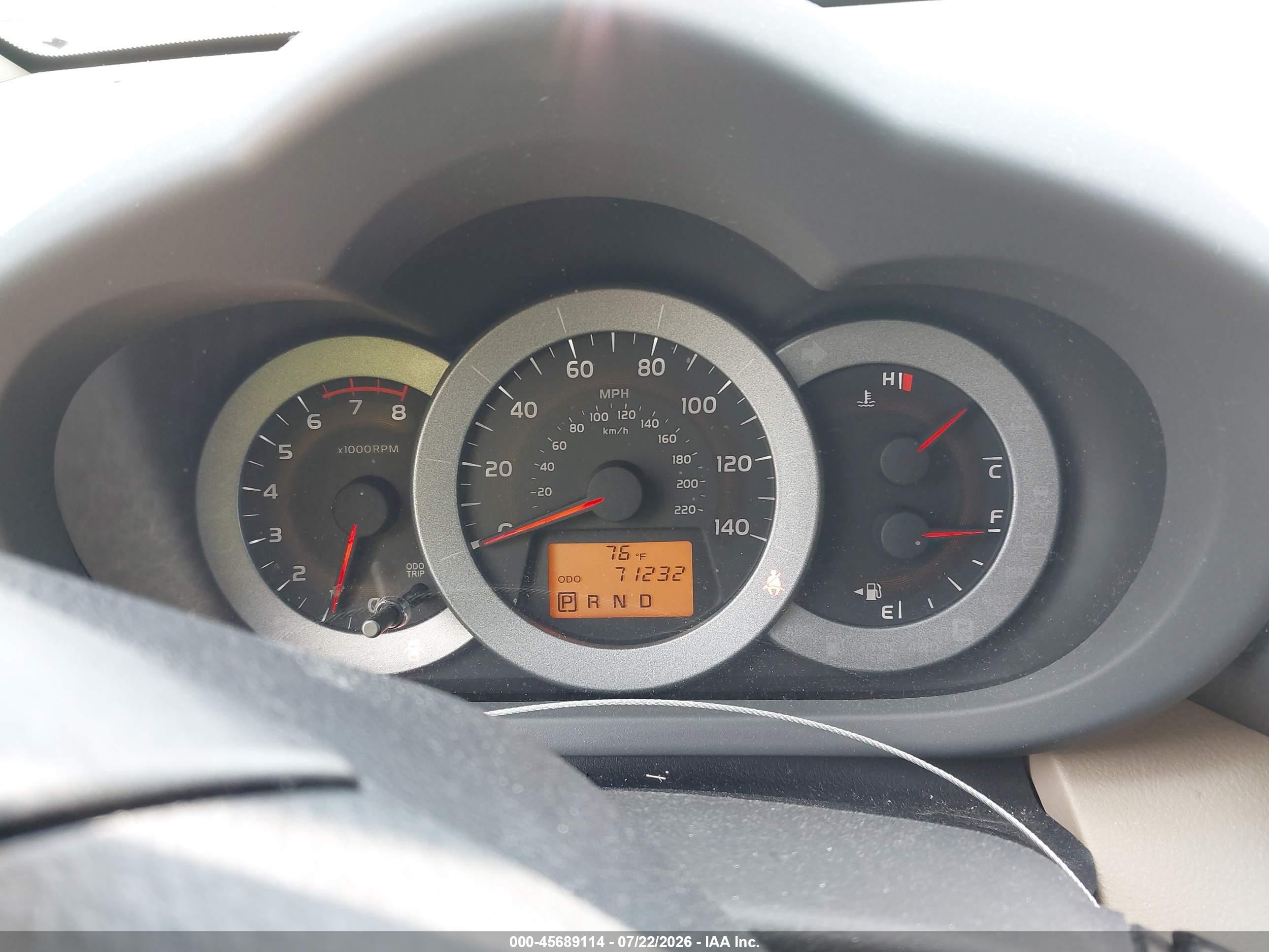 2011 Toyota Rav4   Gold vin: 2T3BF4DVXBW098098