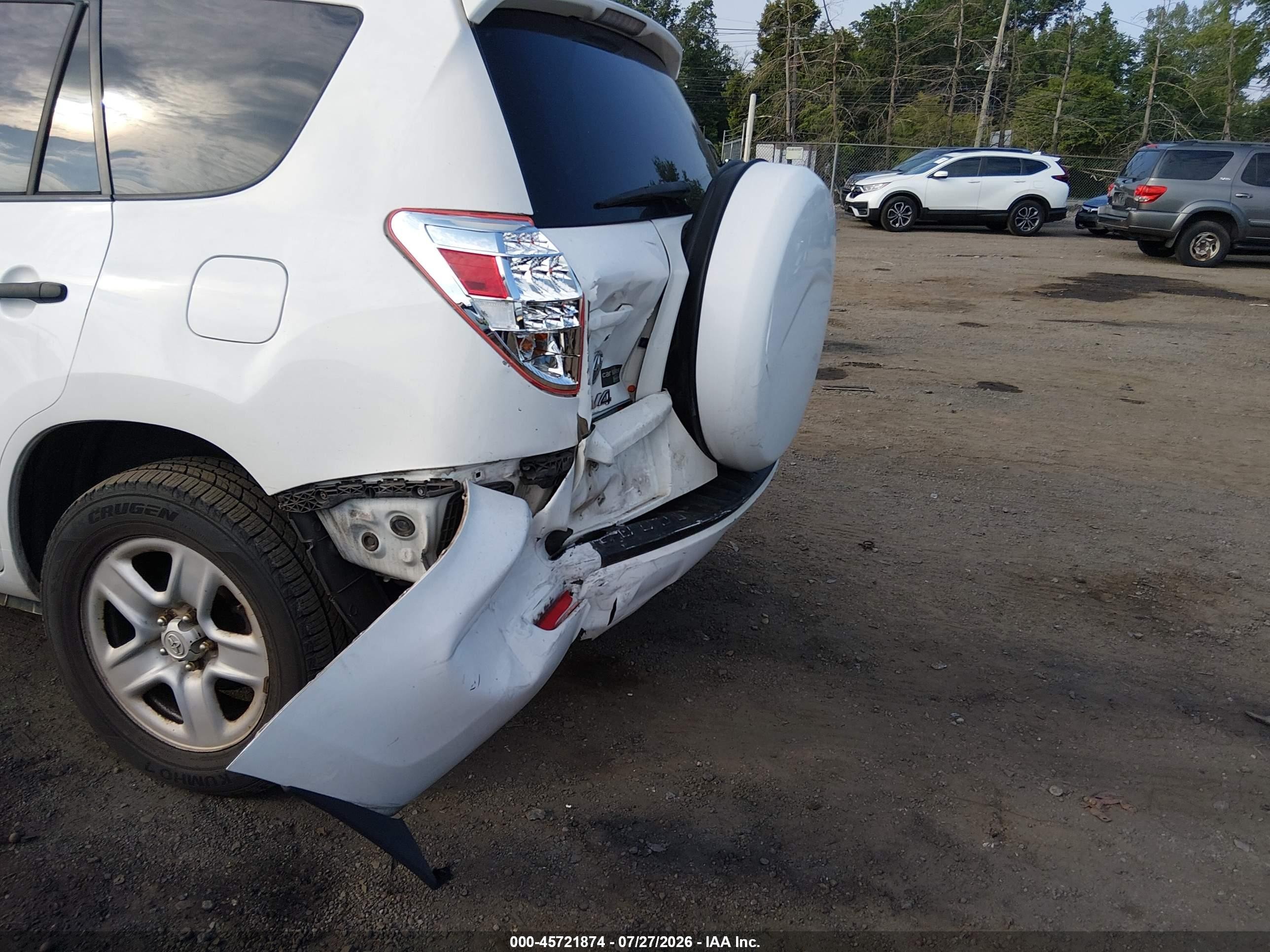 2011 Toyota Rav4   White vin: 2T3BF4DVXBW105132