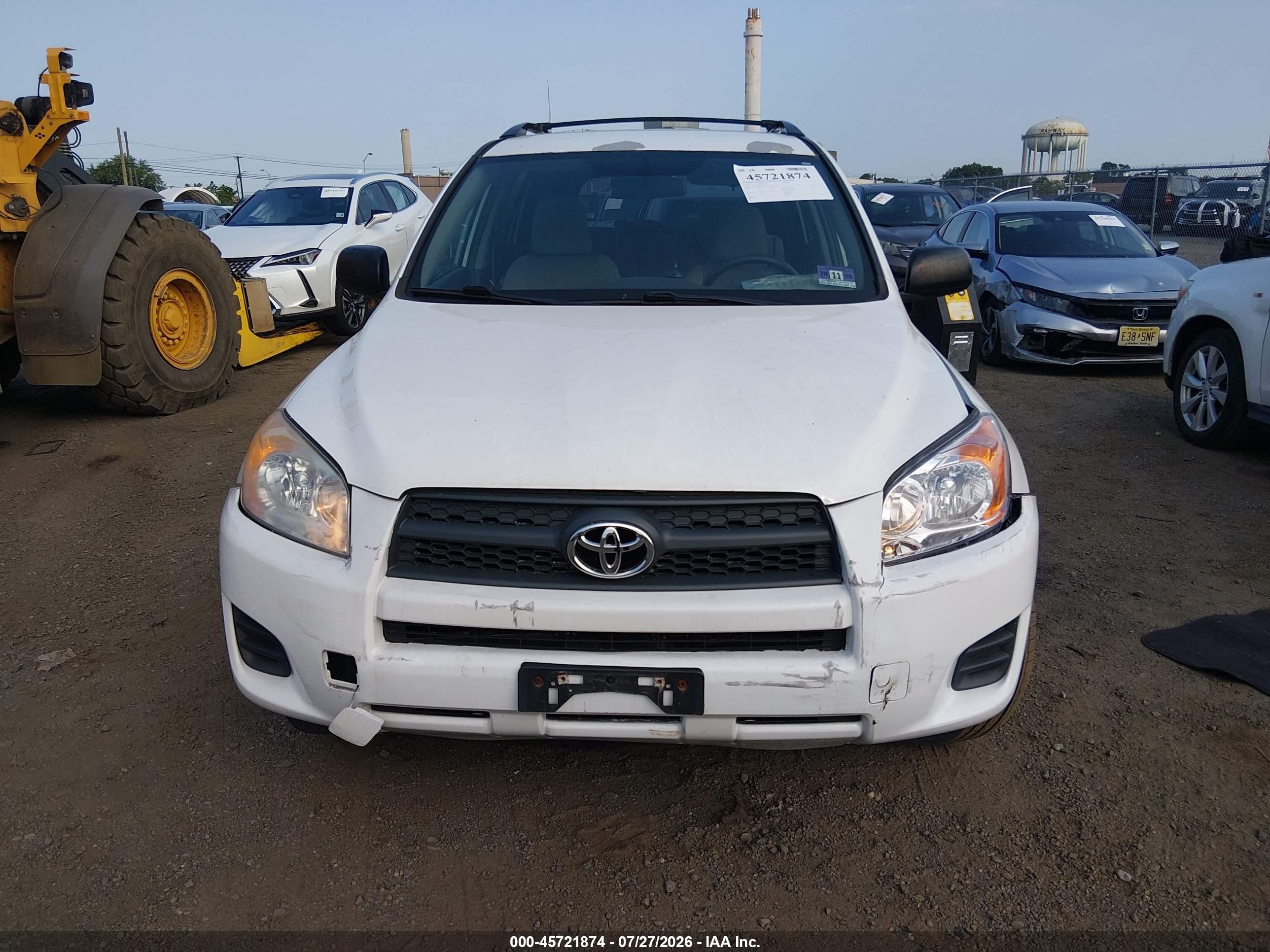 2011 Toyota Rav4   White vin: 2T3BF4DVXBW105132