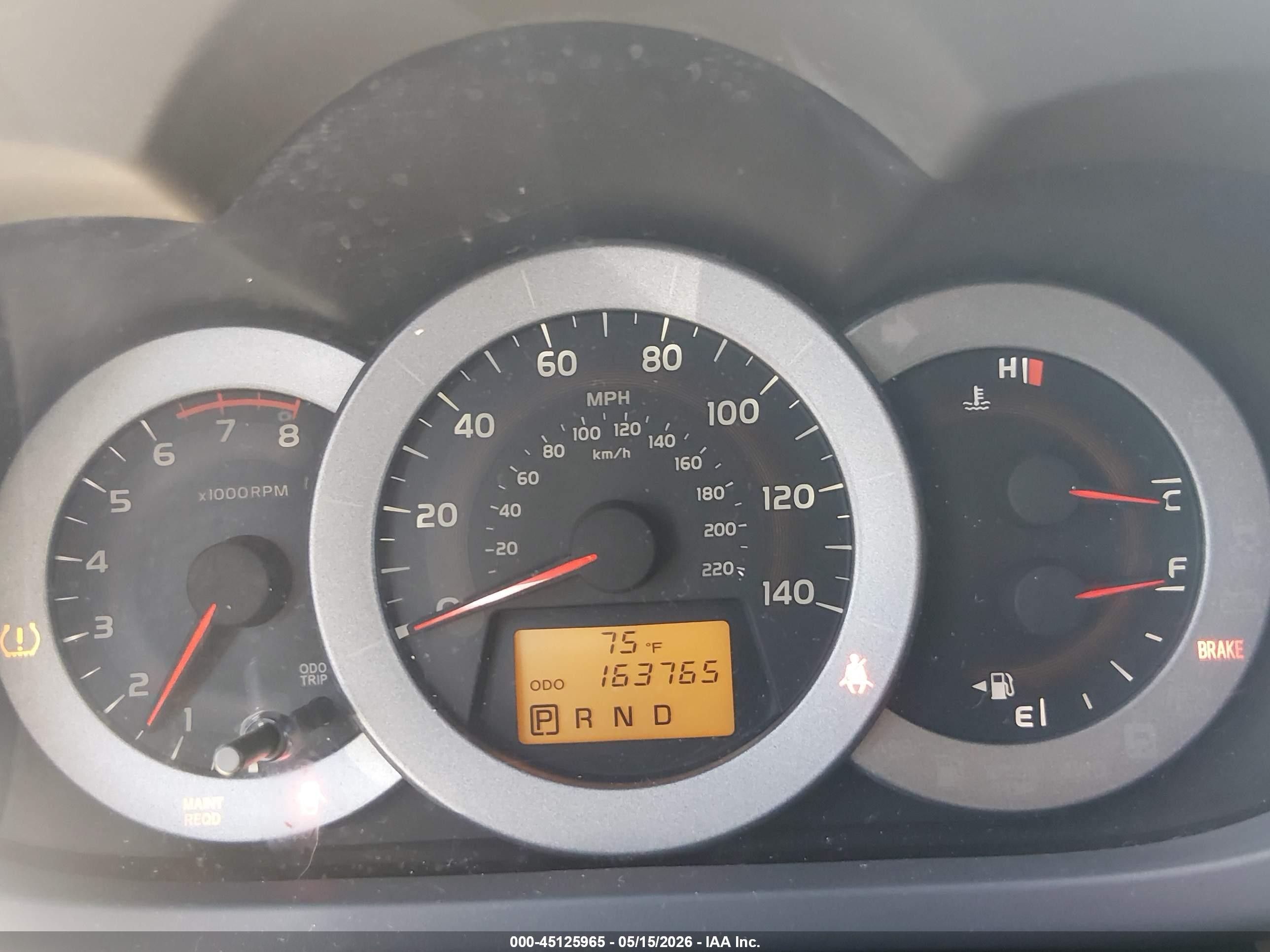 2011 Toyota Rav4 Champagne vin: 2T3BF4DVXBW105602