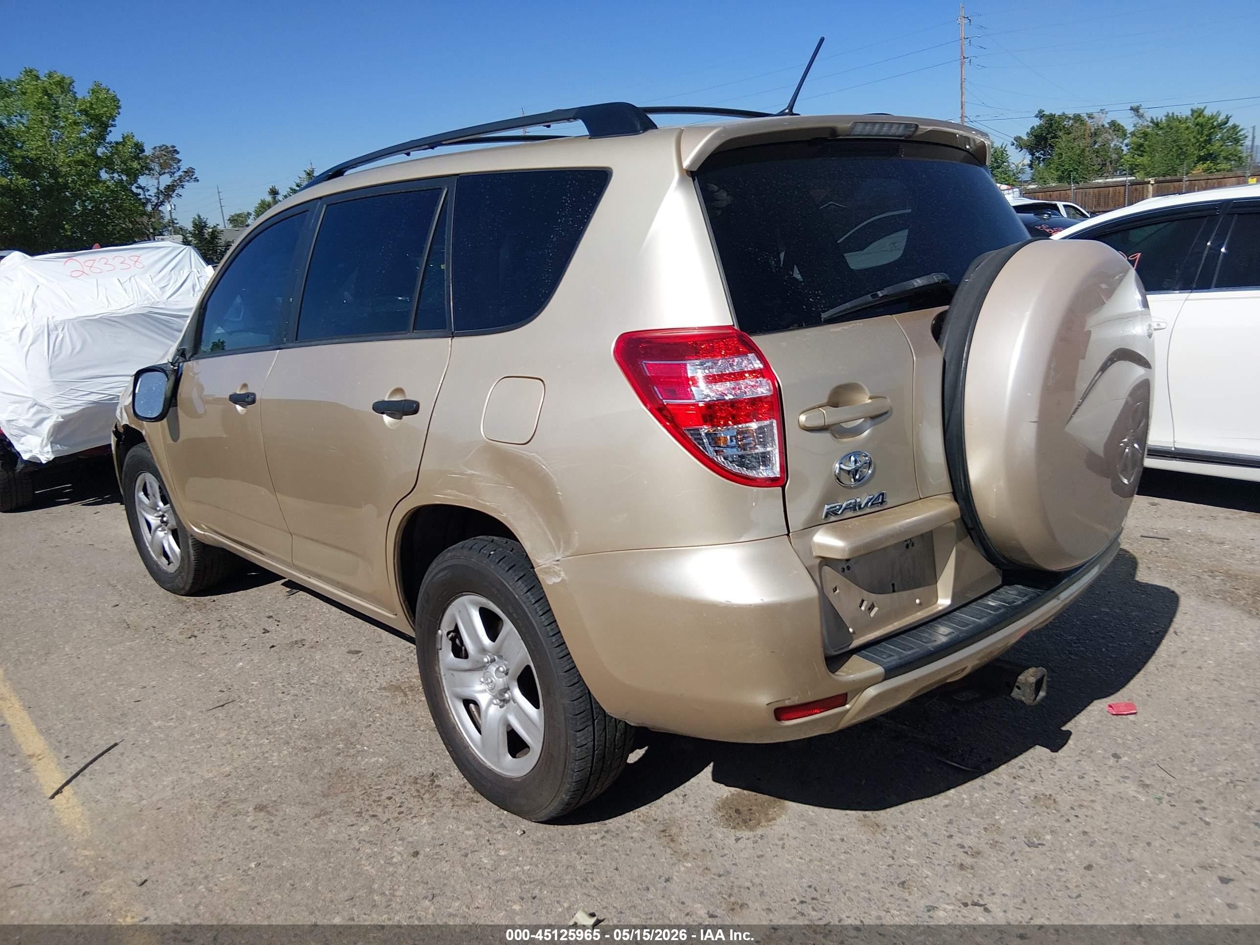 2011 Toyota Rav4 Champagne vin: 2T3BF4DVXBW105602