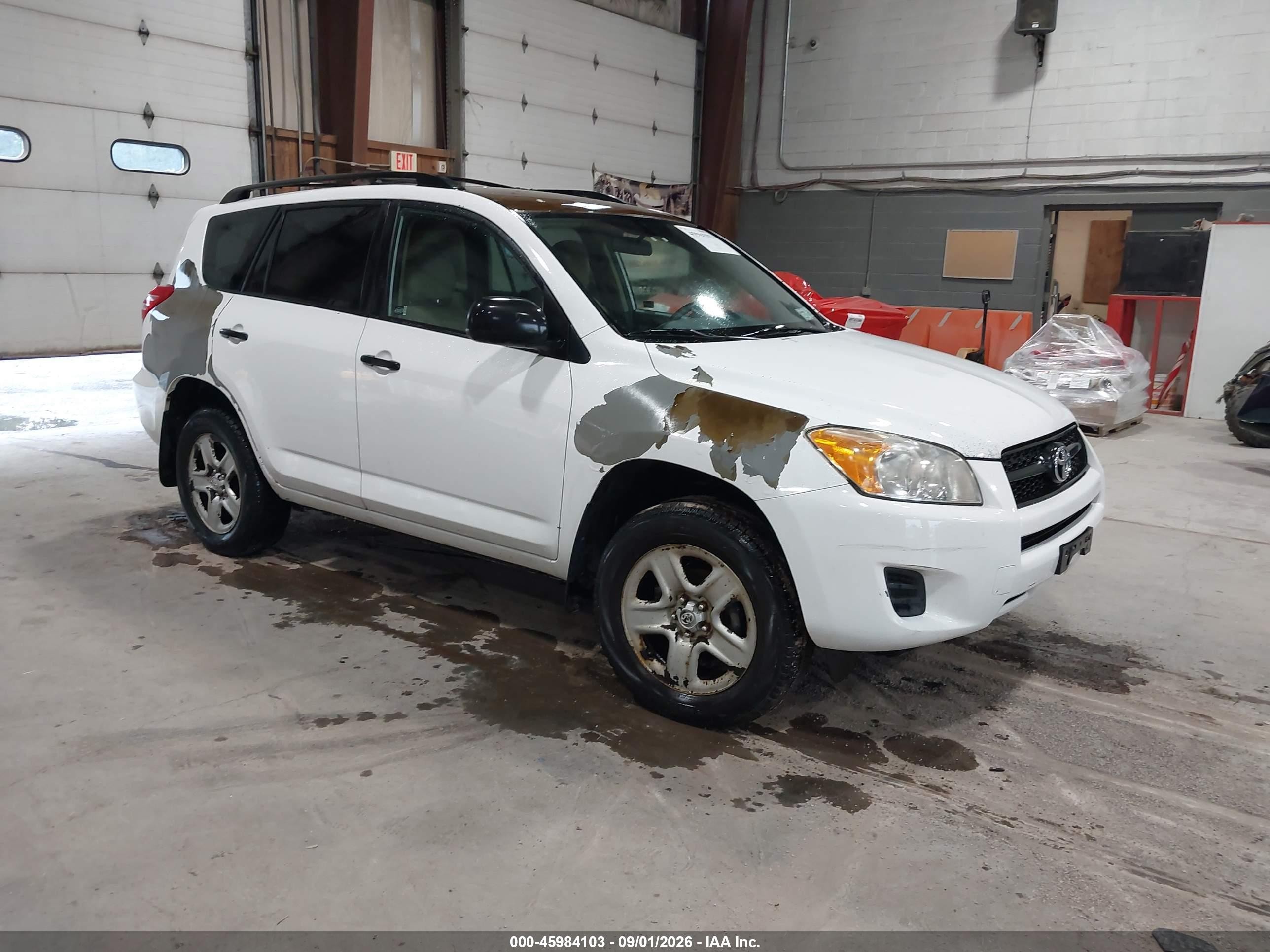 2011 Toyota Rav4   White vin: 2T3BF4DVXBW105793