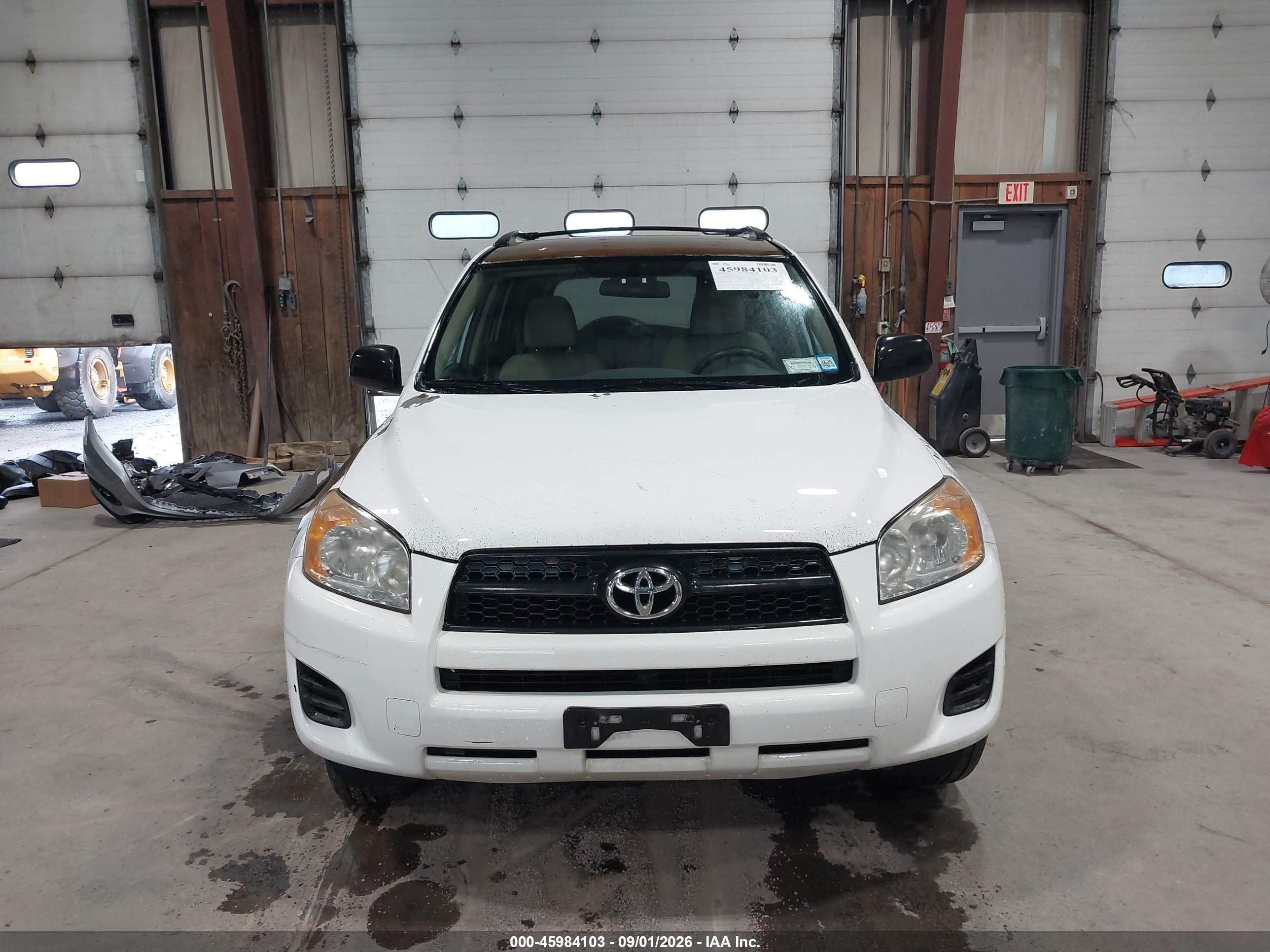 2011 Toyota Rav4   White vin: 2T3BF4DVXBW105793