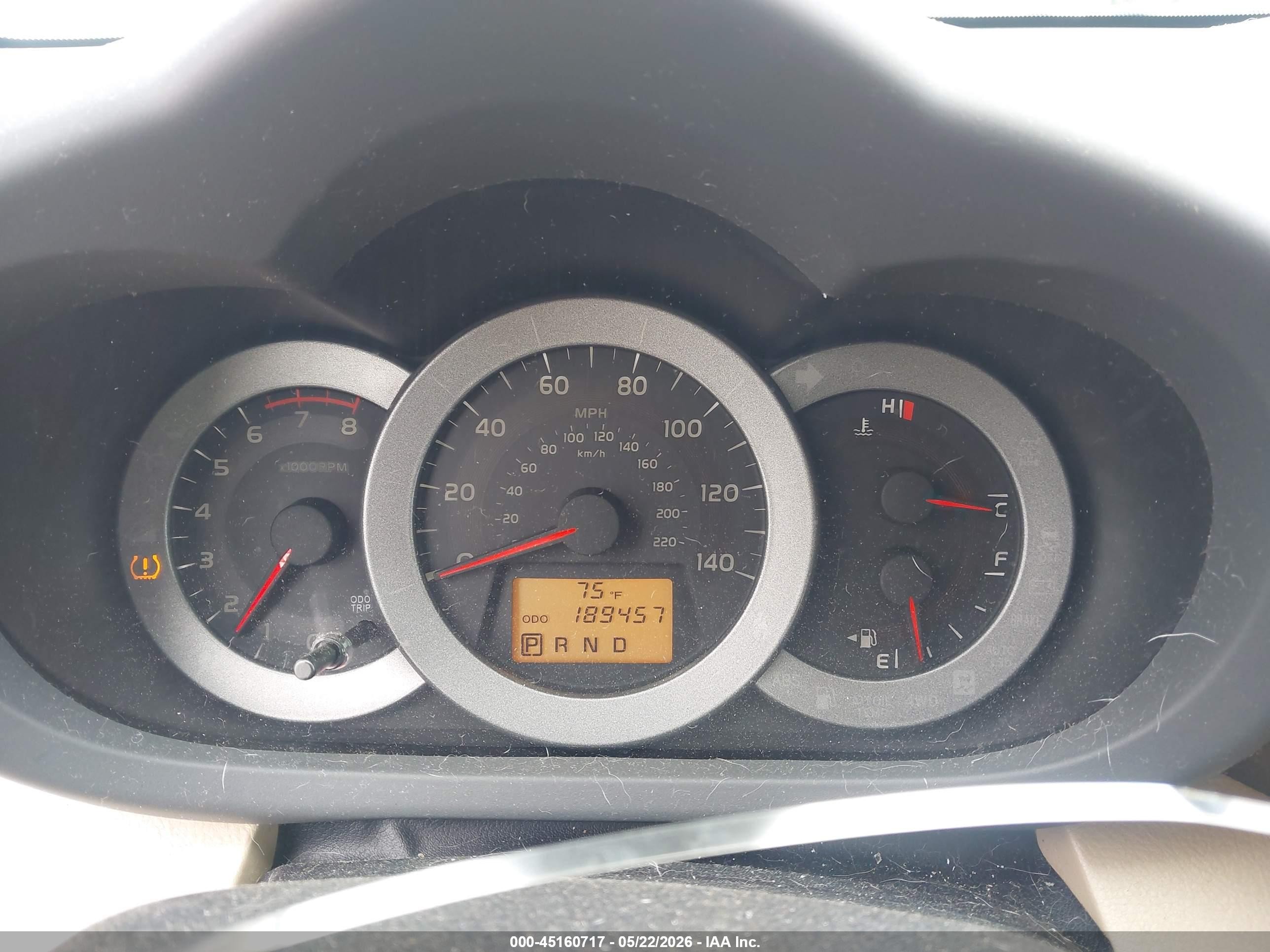 2011 Toyota Rav4   Red vin: 2T3BF4DVXBW106605