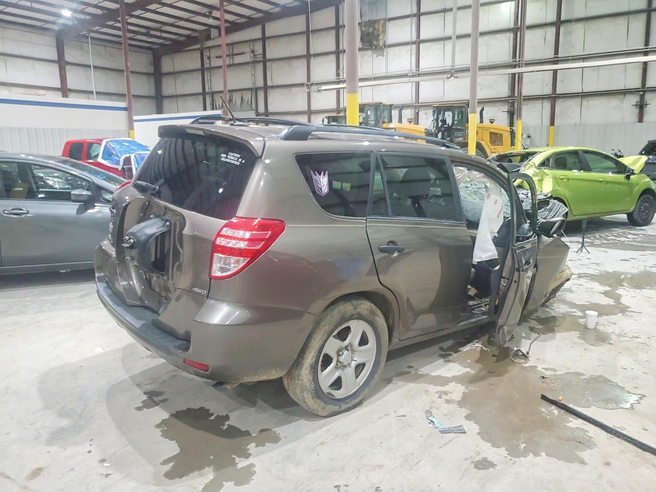 2011 Toyota Rav4 Base Коричневый vin: 2T3BF4DVXBW115384