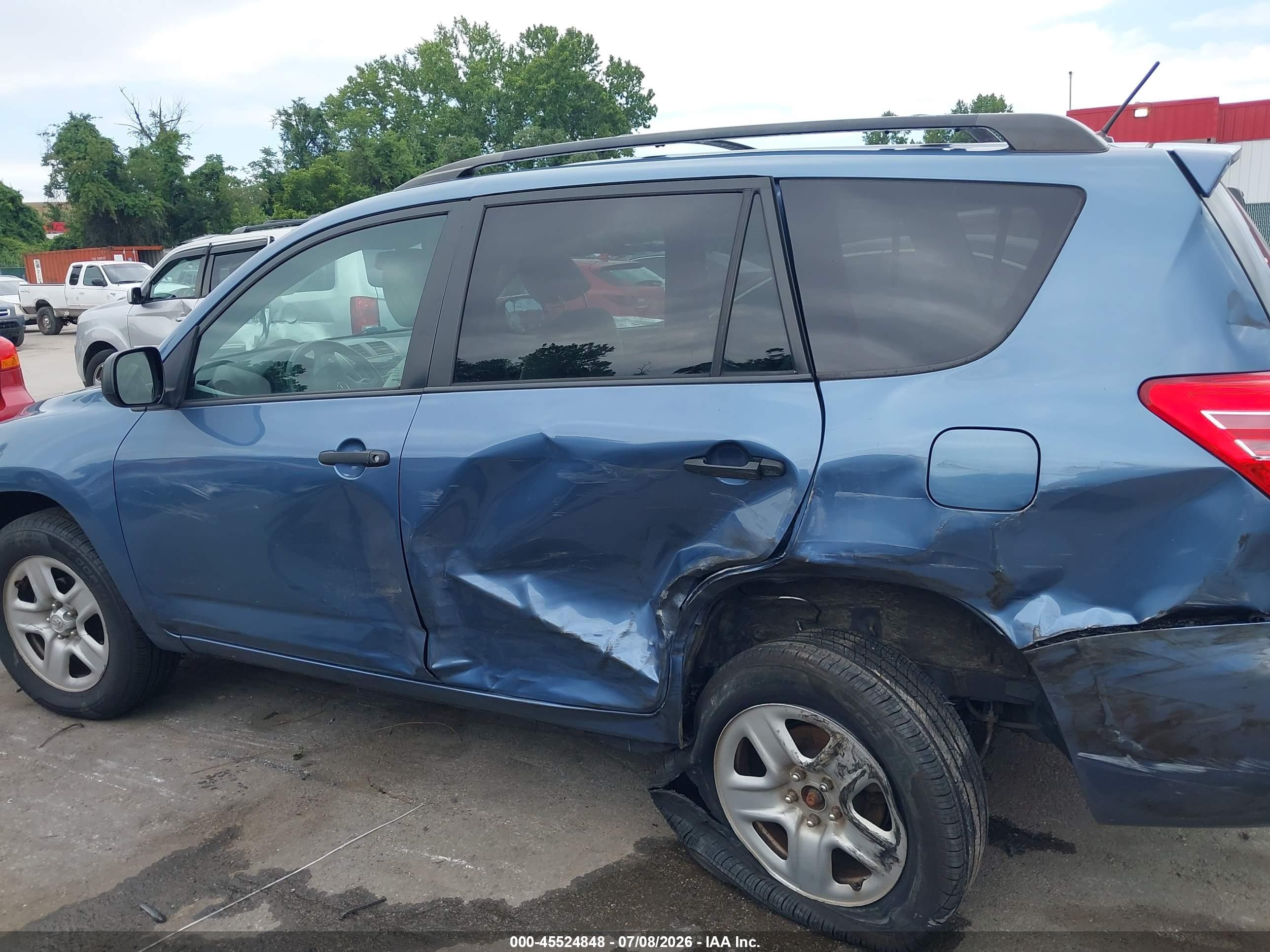 2011 Toyota Rav4   Синий vin: 2T3BF4DVXBW128474