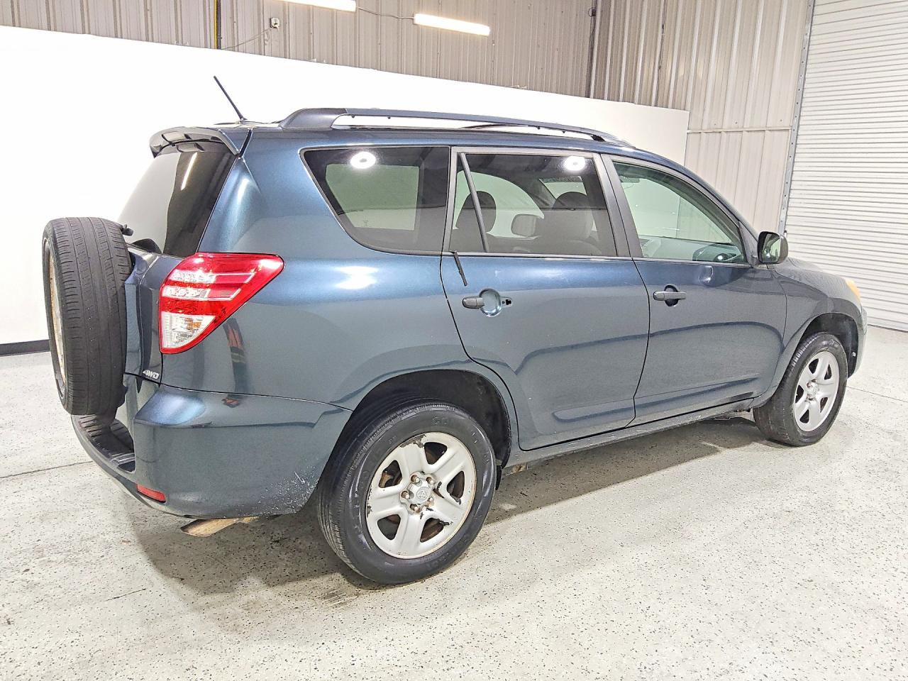2011 Toyota Rav4 Base Blue vin: 2T3BF4DVXBW134825
