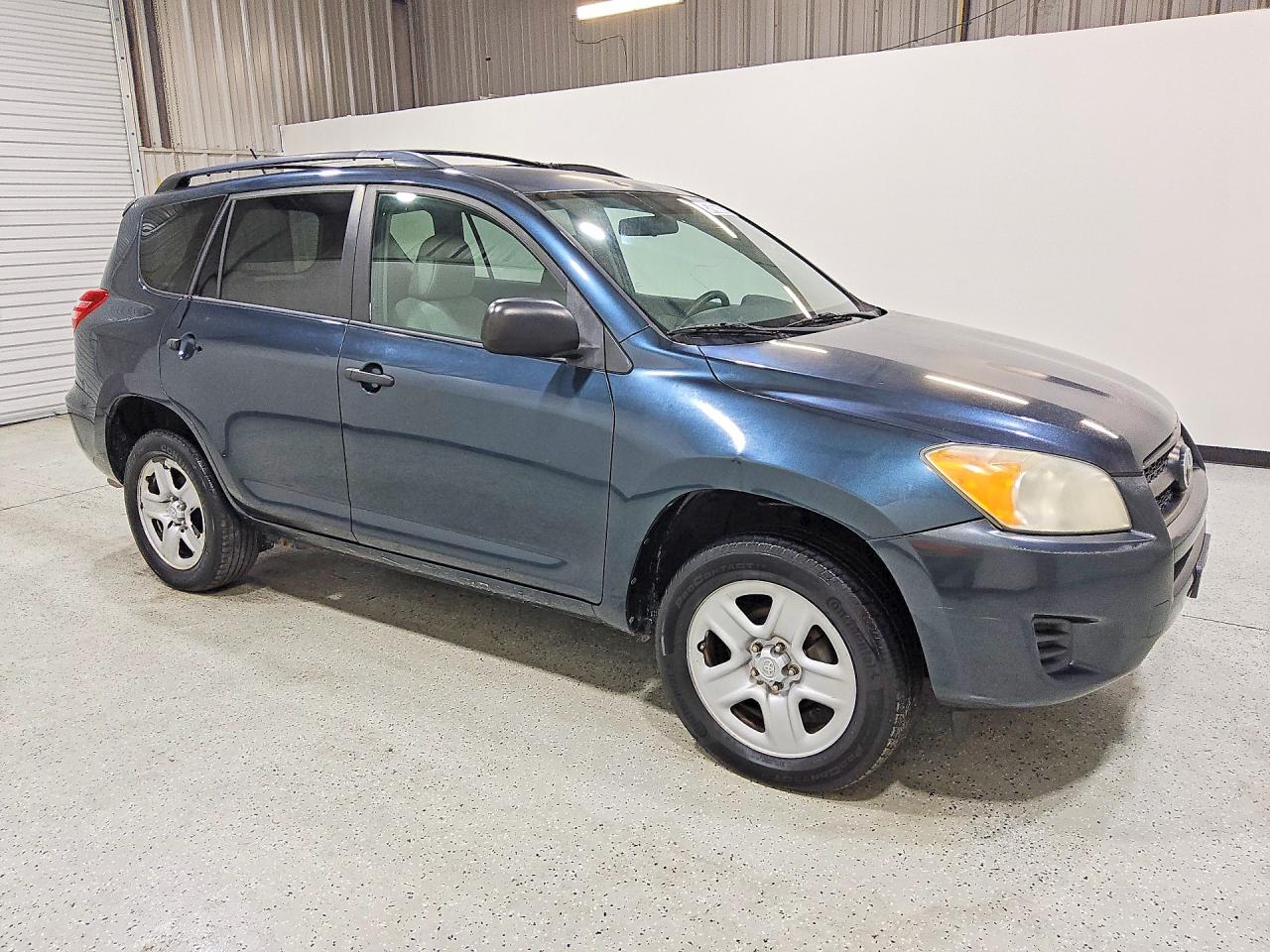 2011 Toyota Rav4 Base Blue vin: 2T3BF4DVXBW134825