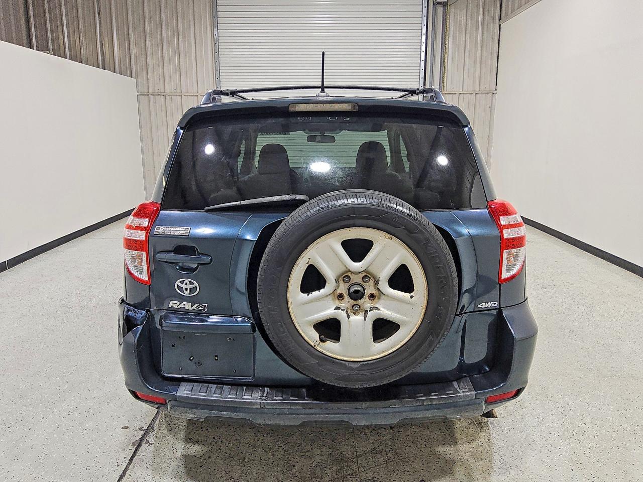 2011 Toyota Rav4 Base Blue vin: 2T3BF4DVXBW134825