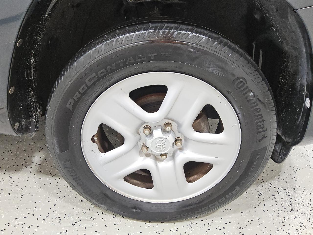 2011 Toyota Rav4 Base Blue vin: 2T3BF4DVXBW134825 Damage: Right Front Tire, Worn, Replacement Required