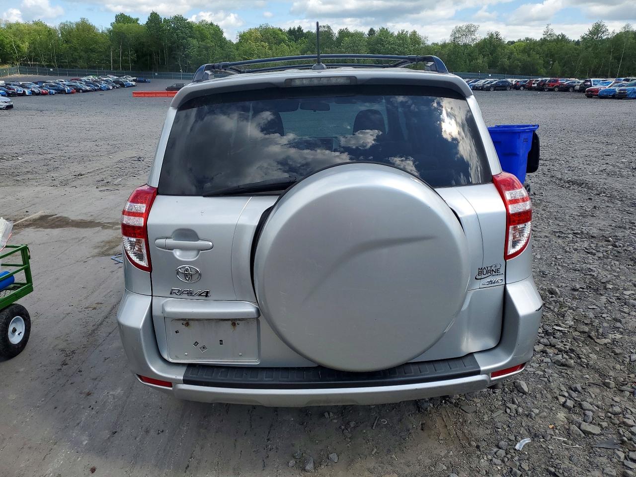 2011 Toyota Rav4 Base Silver vin: 2T3BF4DVXBW139815