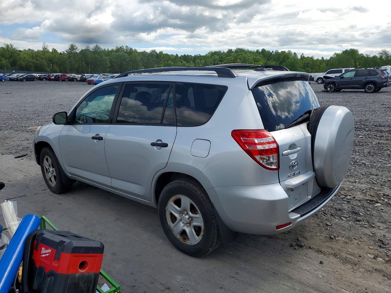 2011 Toyota Rav4 Base Silver vin: 2T3BF4DVXBW139815