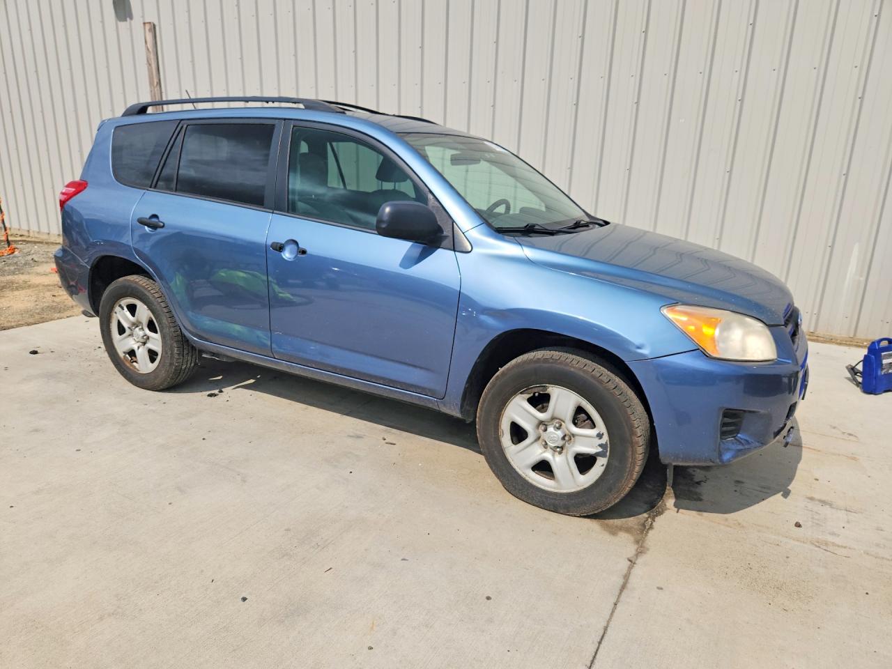 2011 Toyota Rav4 Base Blue vin: 2T3BF4DVXBW141919