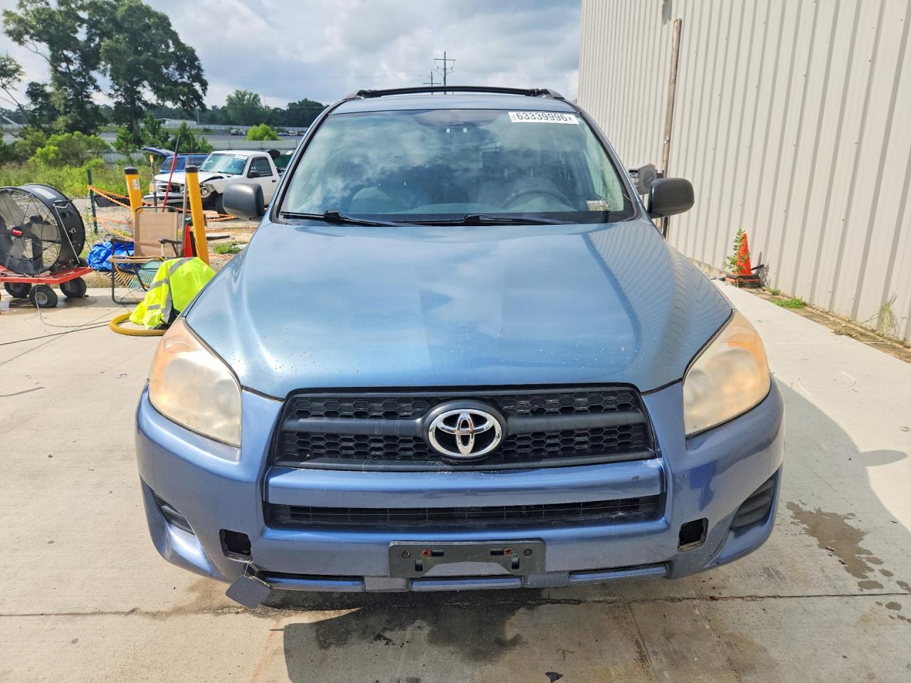 2011 Toyota Rav4 Base Blue vin: 2T3BF4DVXBW141919