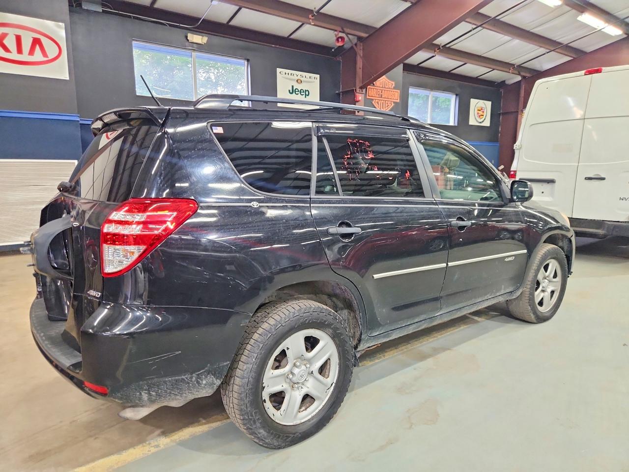 2011 Toyota Rav4 Base Black vin: 2T3BF4DVXBW146117