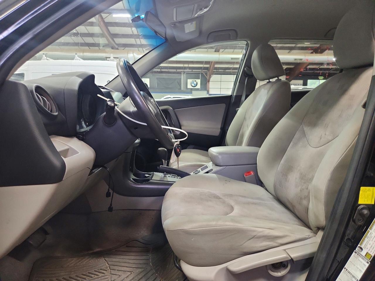 2011 Toyota Rav4 Base Black vin: 2T3BF4DVXBW146117
