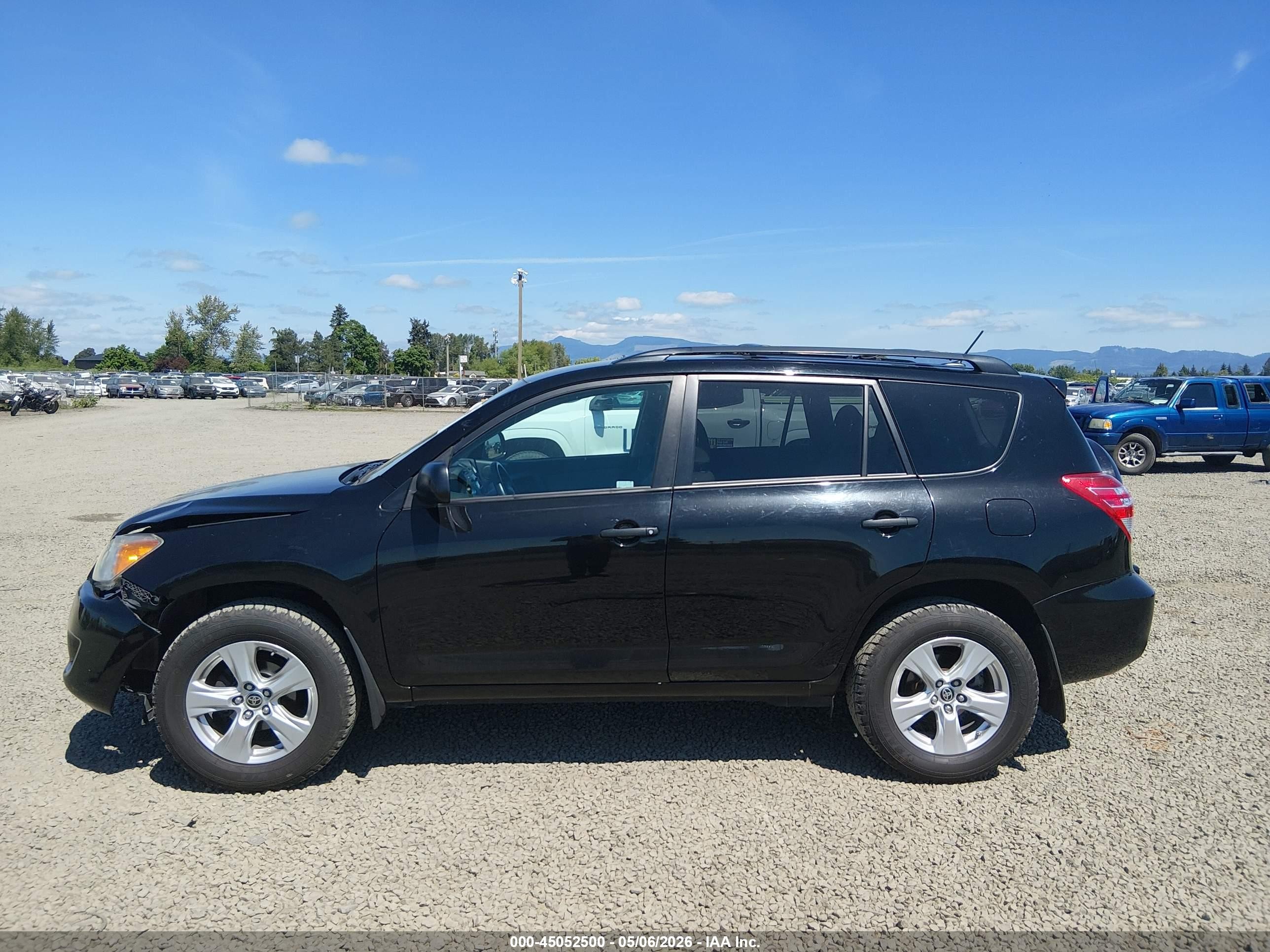 2011 Toyota Rav4   Black vin: 2T3BF4DVXBW148000