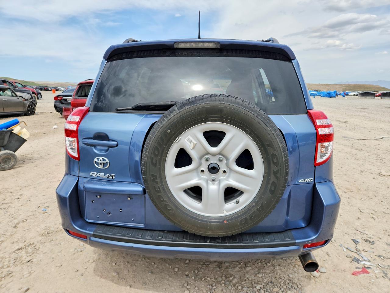 2011 Toyota Rav4 Base Blue vin: 2T3BF4DVXBW151320
