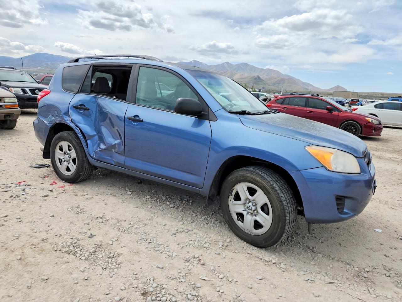 2011 Toyota Rav4 Base Blue vin: 2T3BF4DVXBW151320