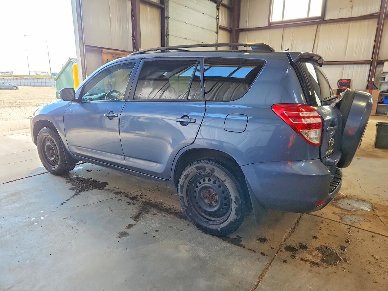 2011 Toyota Rav4 Base Blue vin: 2T3BF4DVXBW158221