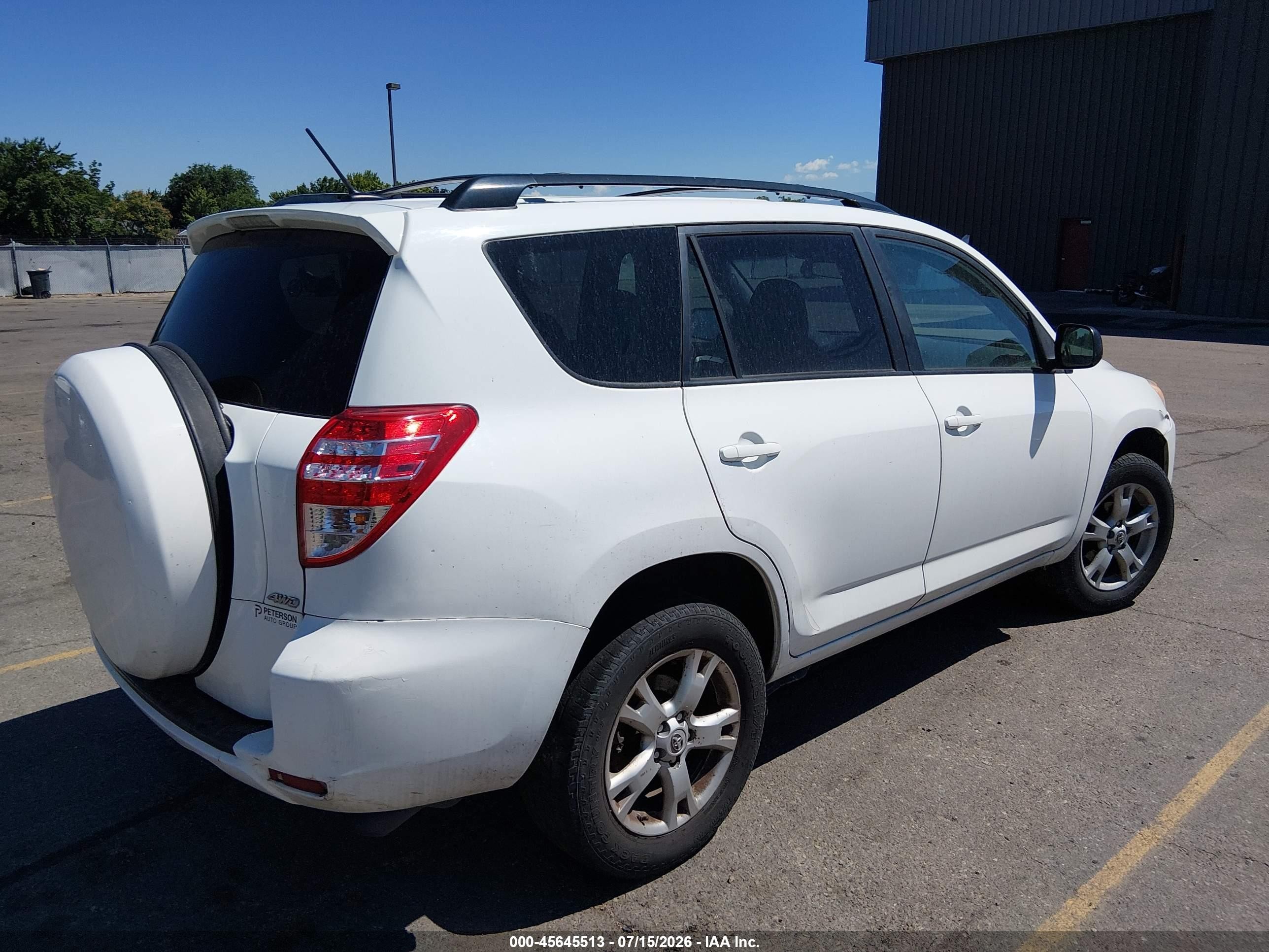 2011 Toyota Rav4   White vin: 2T3BF4DVXBW164391
