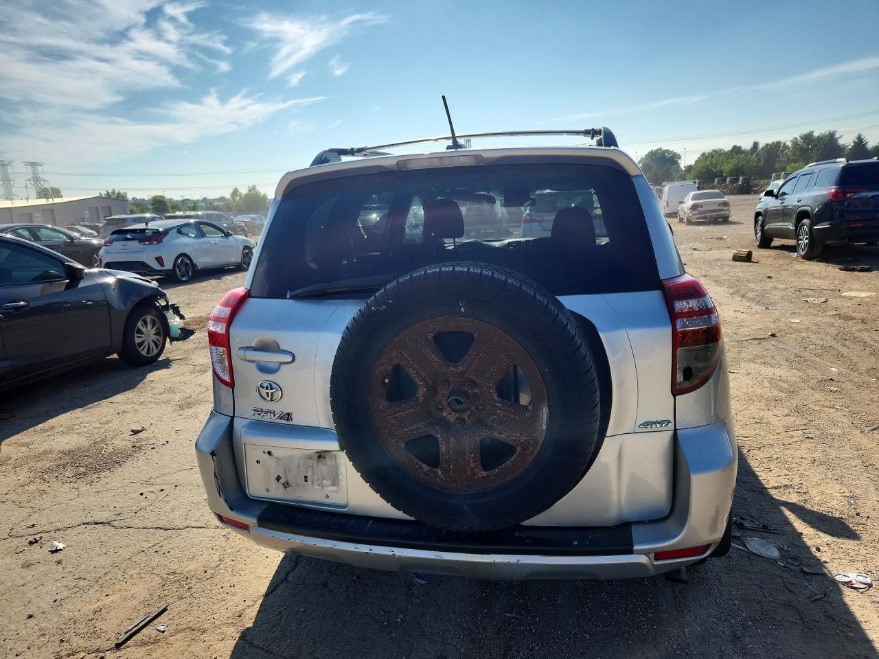 2011 Toyota Rav4 Base Silver vin: 2T3BF4DVXBW170059