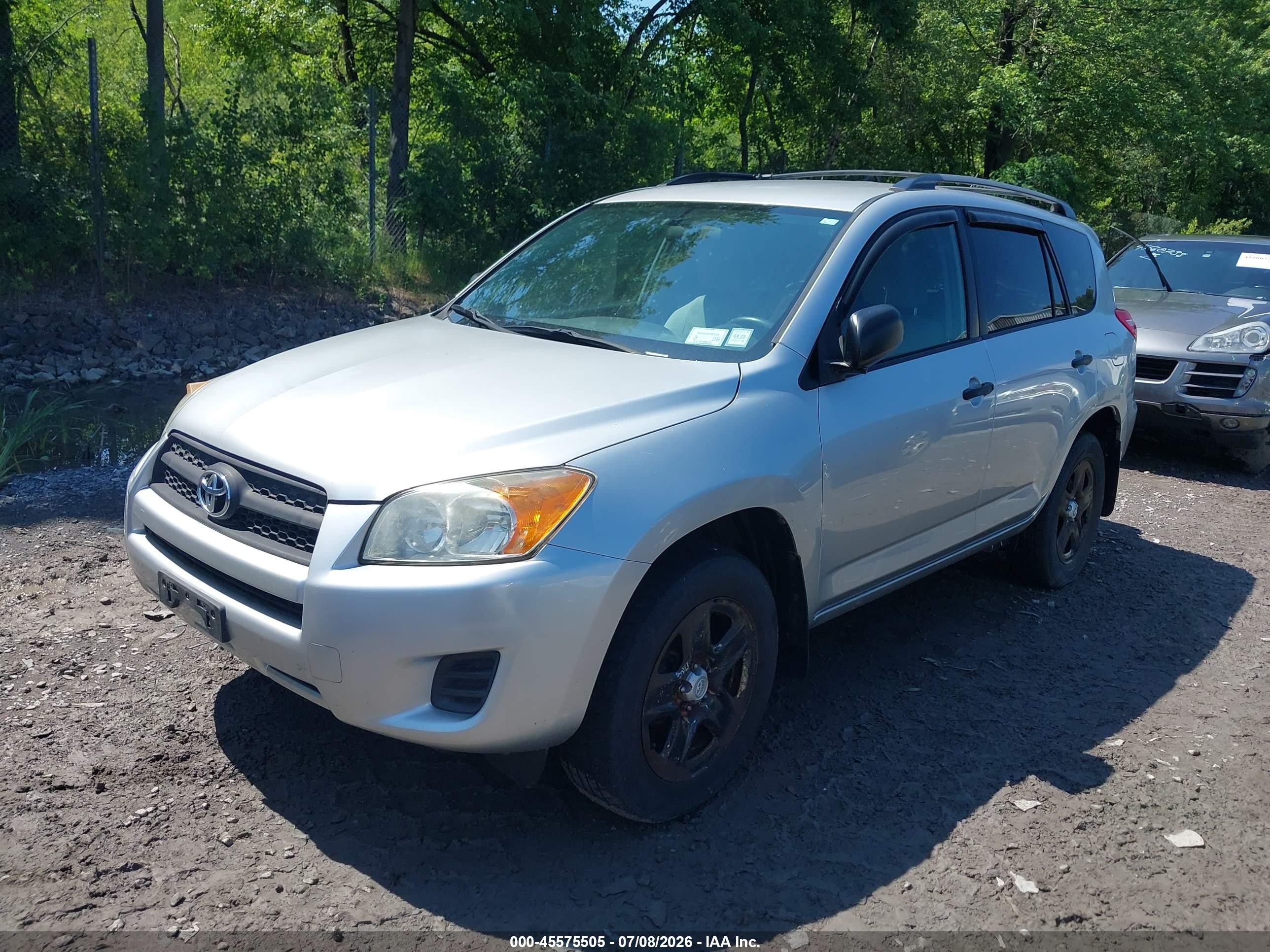 2011 Toyota Rav4   Silver vin: 2T3BF4DVXBW170577
