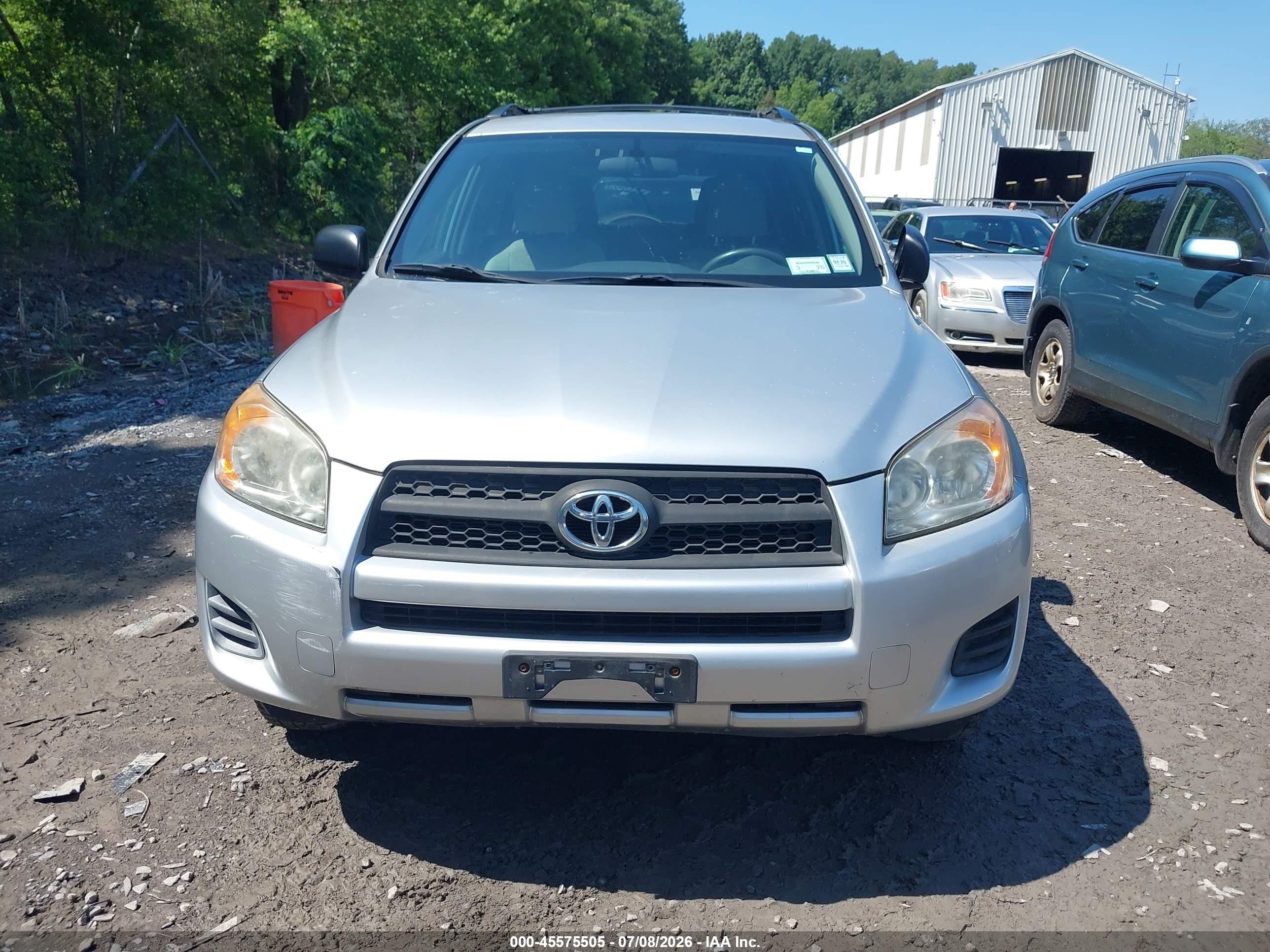 2011 Toyota Rav4   Silver vin: 2T3BF4DVXBW170577