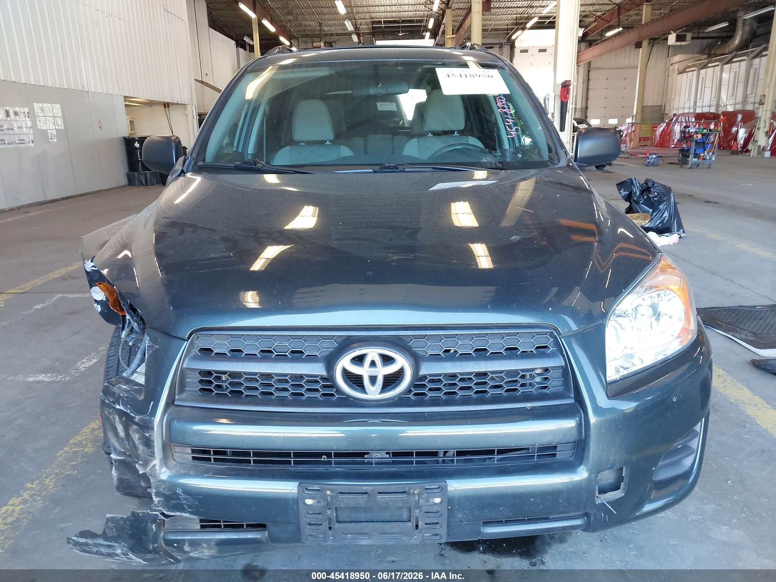 2011 Toyota Rav4   Gray vin: 2T3BF4DVXBW176038