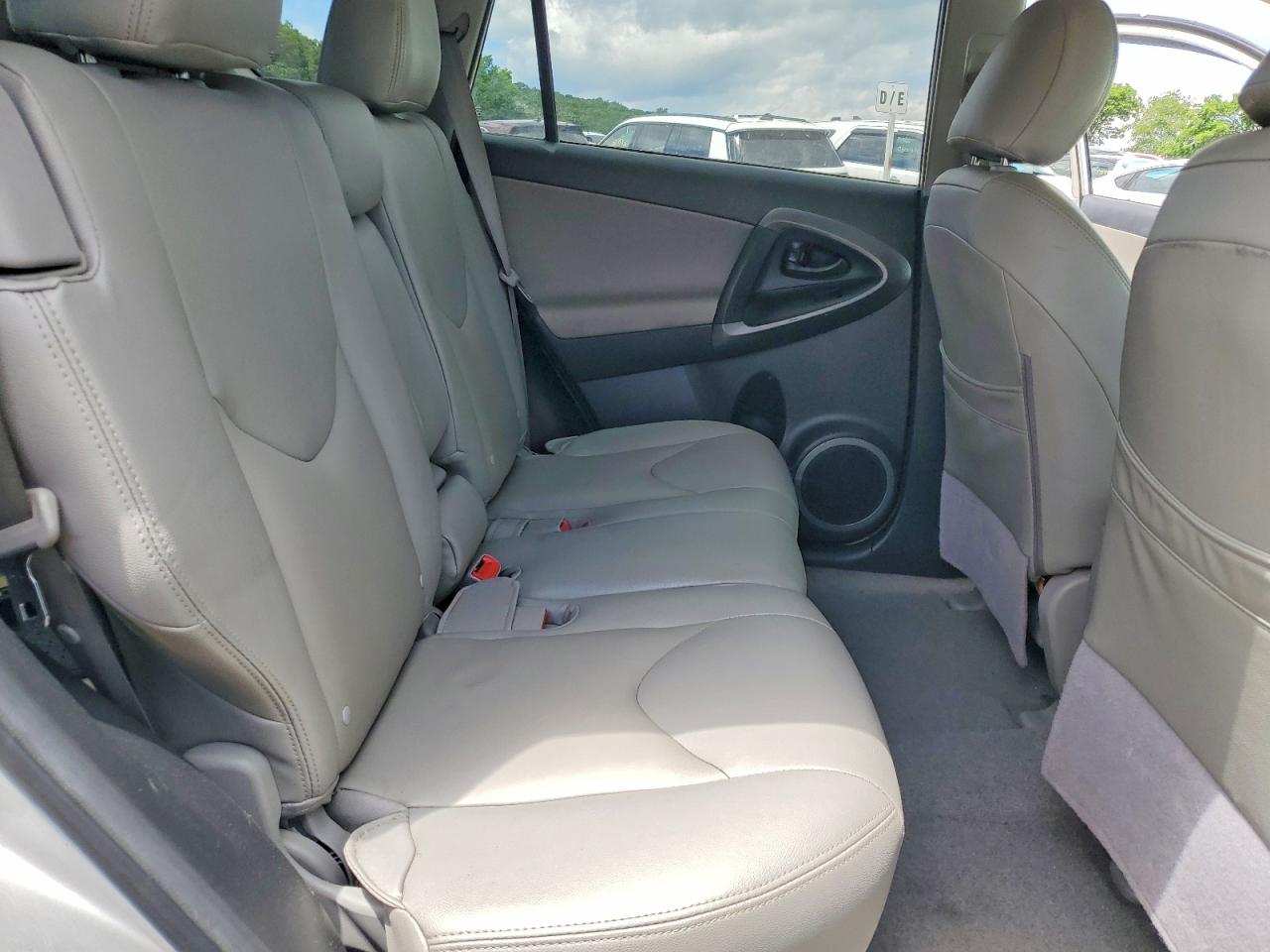 2012 Toyota Rav4 Base Silver vin: 2T3BF4DVXCW180723