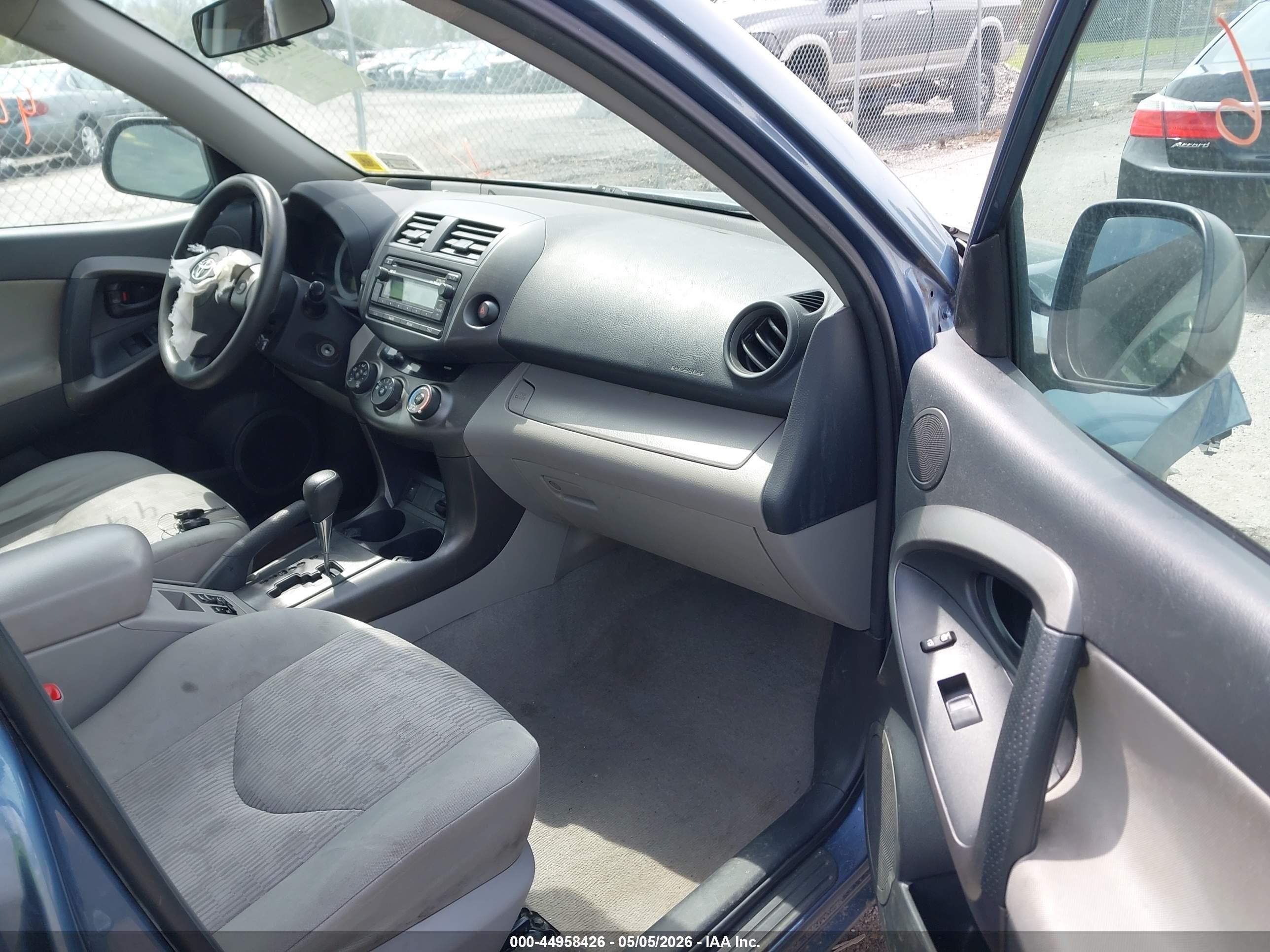 2012 Toyota Rav4   Blue vin: 2T3BF4DVXCW212408