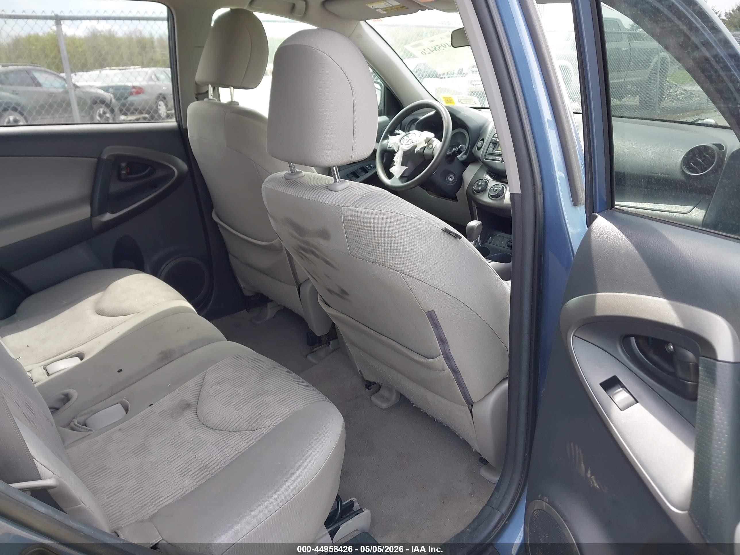 2012 Toyota Rav4   Blue vin: 2T3BF4DVXCW212408