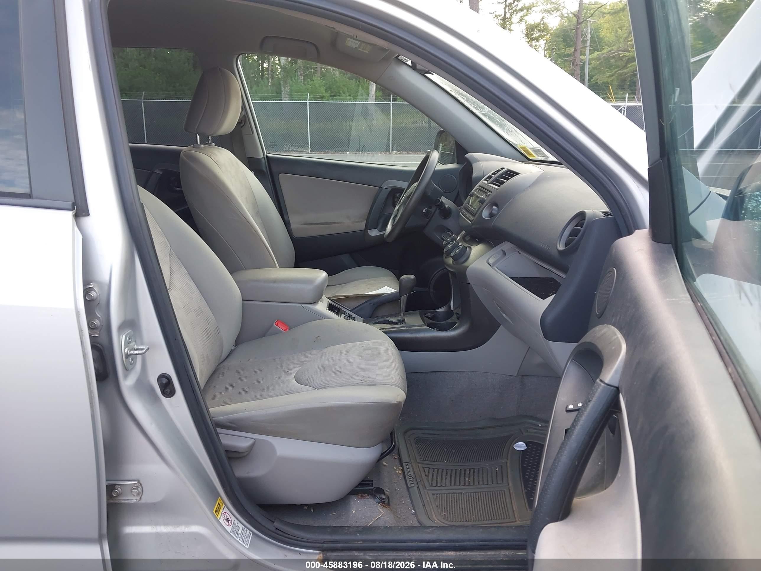 2012 Toyota Rav4   Silver vin: 2T3BF4DVXCW218094